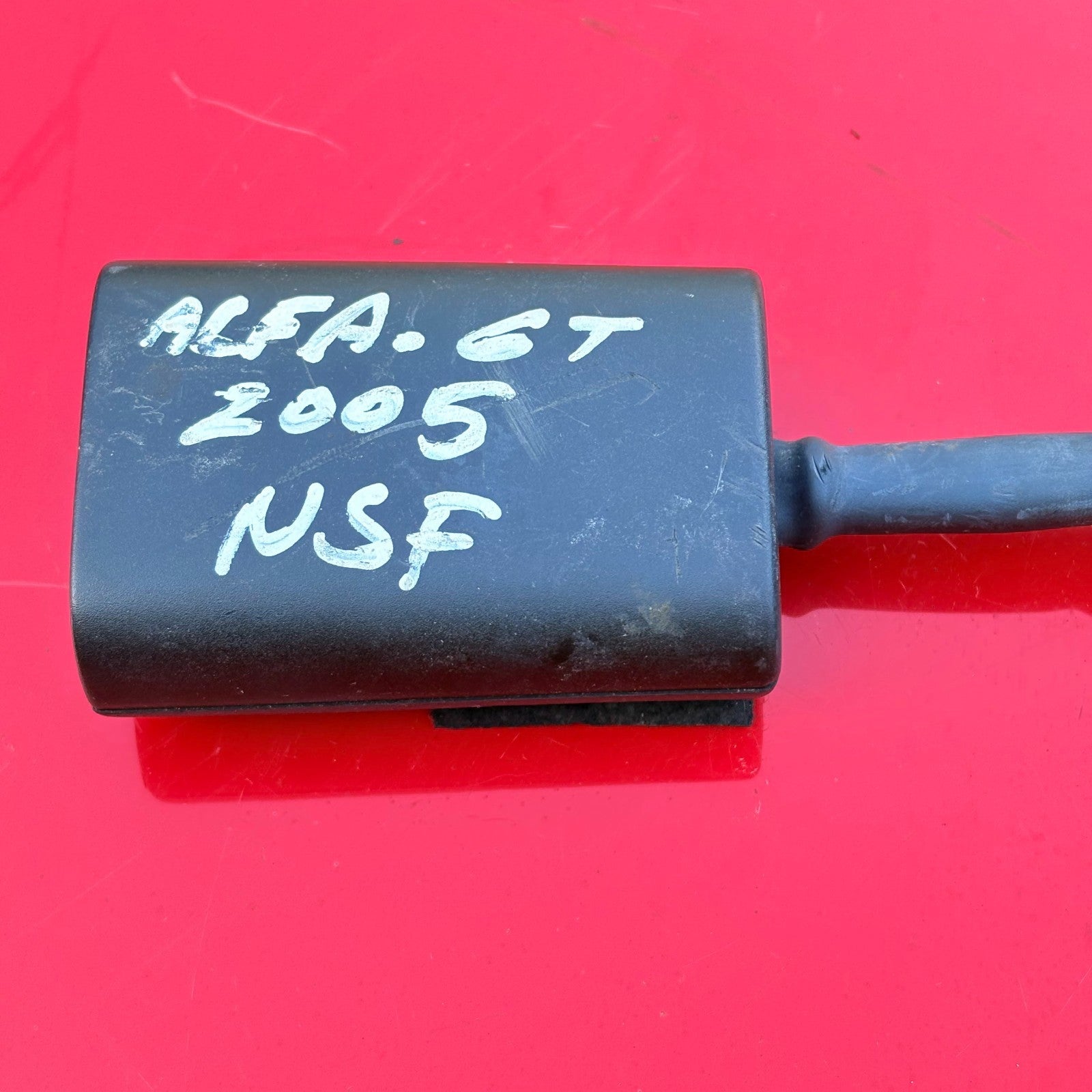 Alfa Romeo GT 937 2003-2010 Front Passenger Nearside LH Seat Belt Buckle Stalk