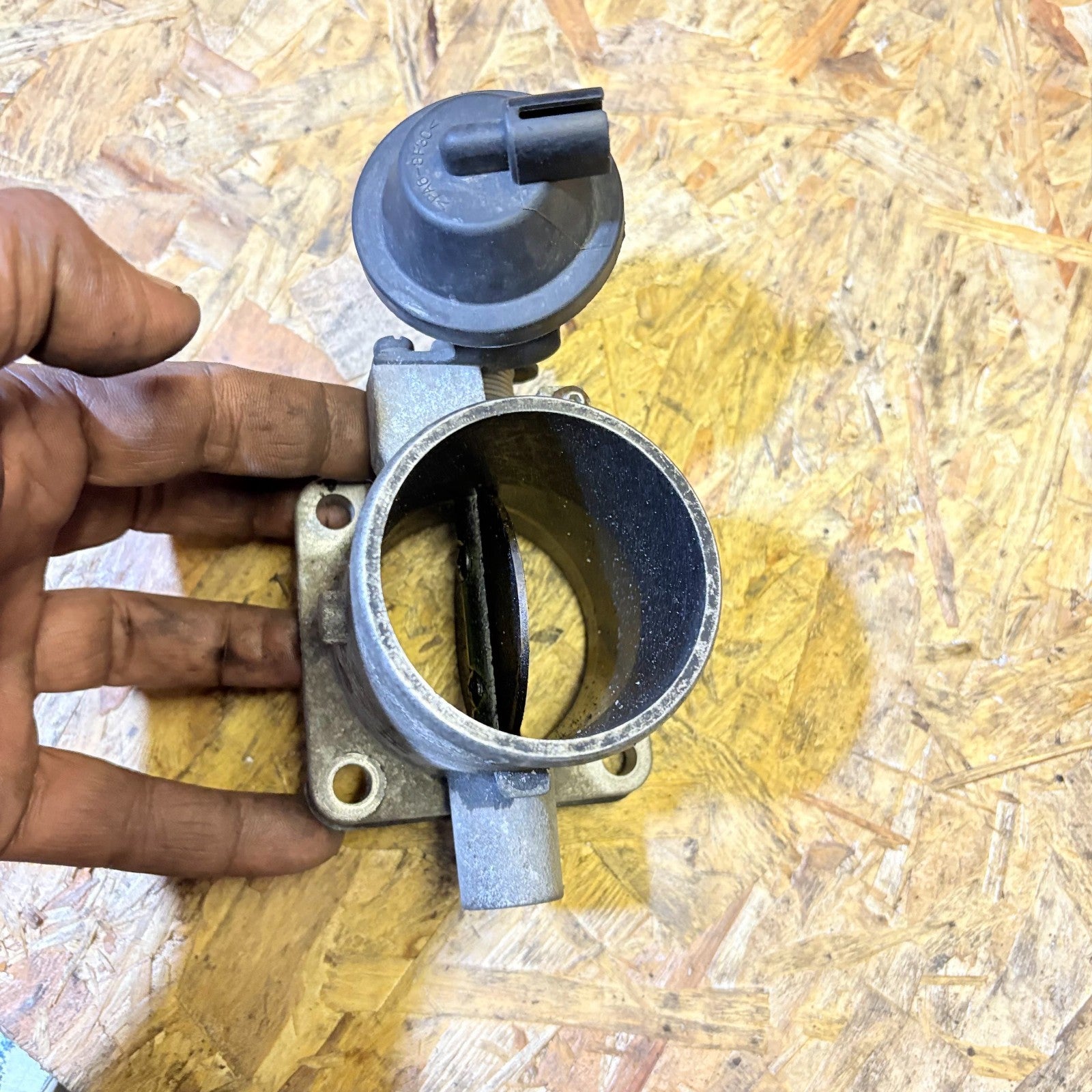 2003-2009 HYUNDAI TERRACAN THROTTLE BODY 35100-27XXX