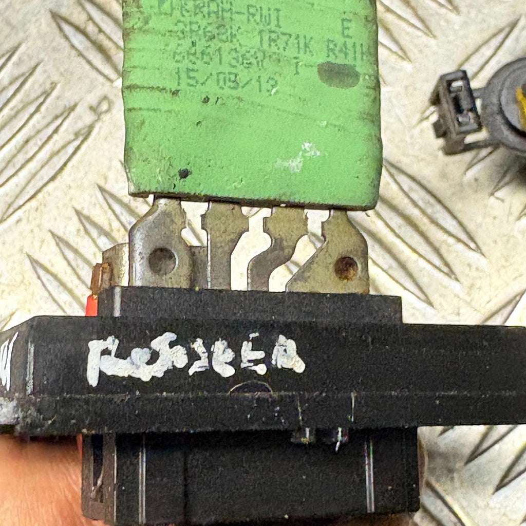 Renault Megane II 2002-2008 Heater & AC Blower Motor Resistor Pack Fan Speed