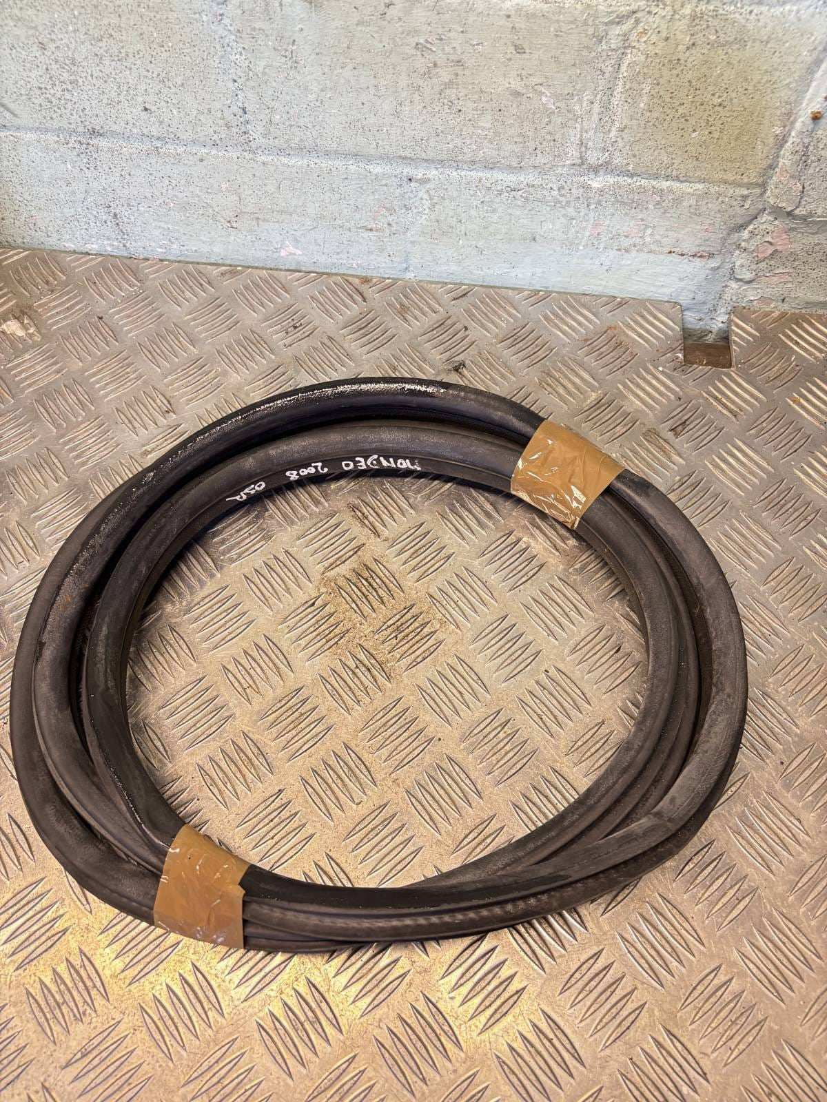 Seat Mii Passenger Front Door Seal Rubber Nearside Mk1 3 Door Hatchback 2014