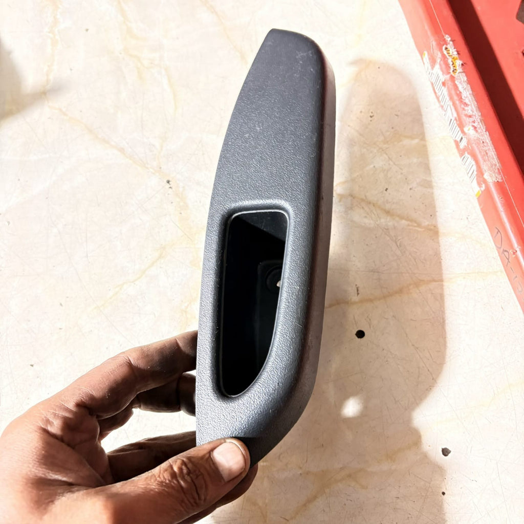17640 C6B NISSAN MICRA K13 REAR Right INNER DOOR PULL HANDLE 829501