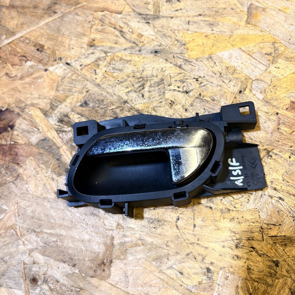 PEUGEOT 407 PASSENGER FRONT/SIDE INNER DOOR HANDLE 96526178