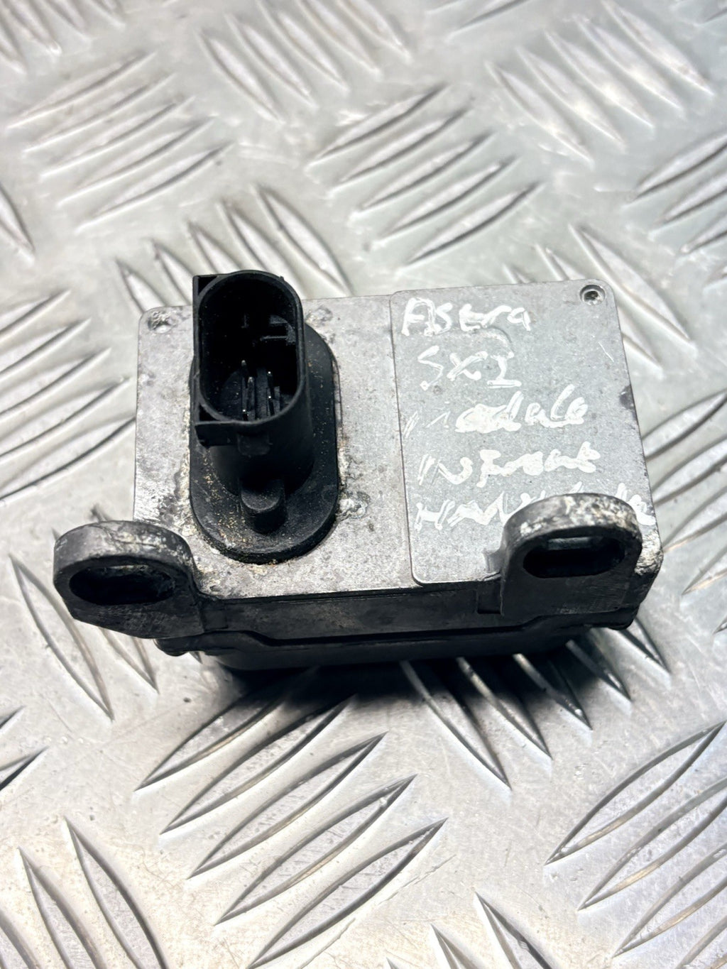 Astra H 2005-2009 Yaw Sensor 24448214, 13130348 EZ