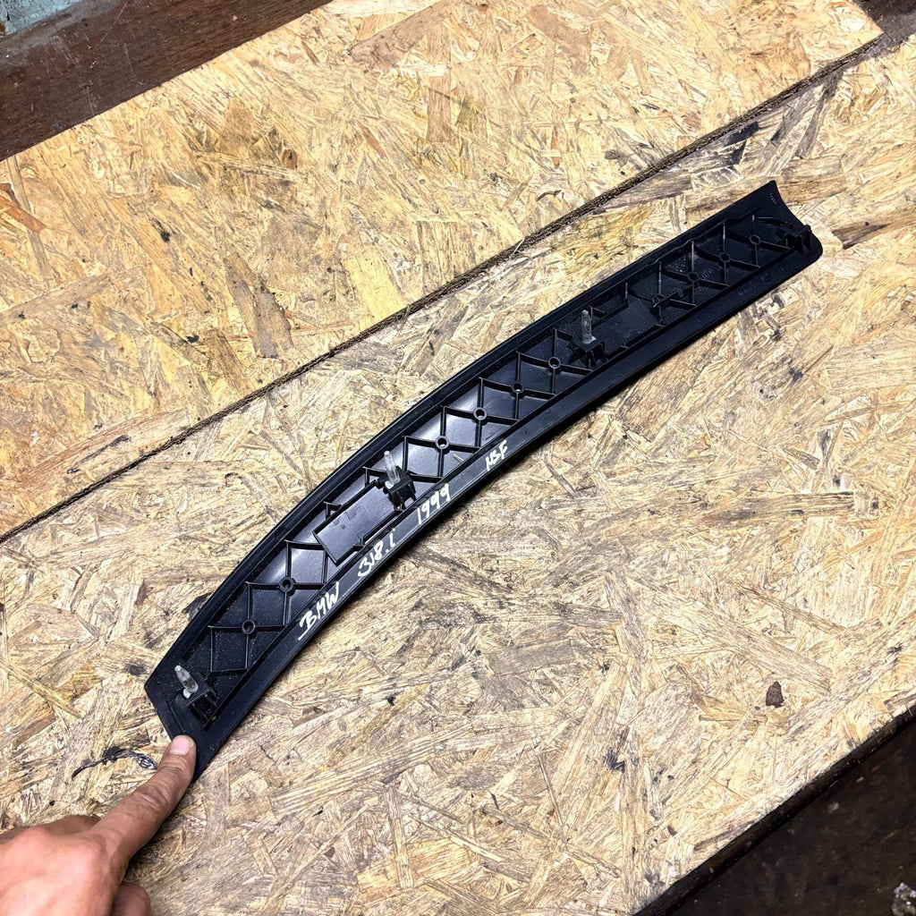 BMW 3 Series E46 Passenger Dash Trim Panel Left Graphite RHD 8214669 51458214669