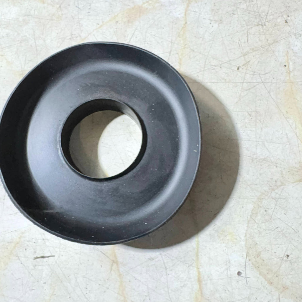 Land Rover Discovery 5 L462 2017-2023 Engine Oil Filler Neck Rubber GX736A940AA