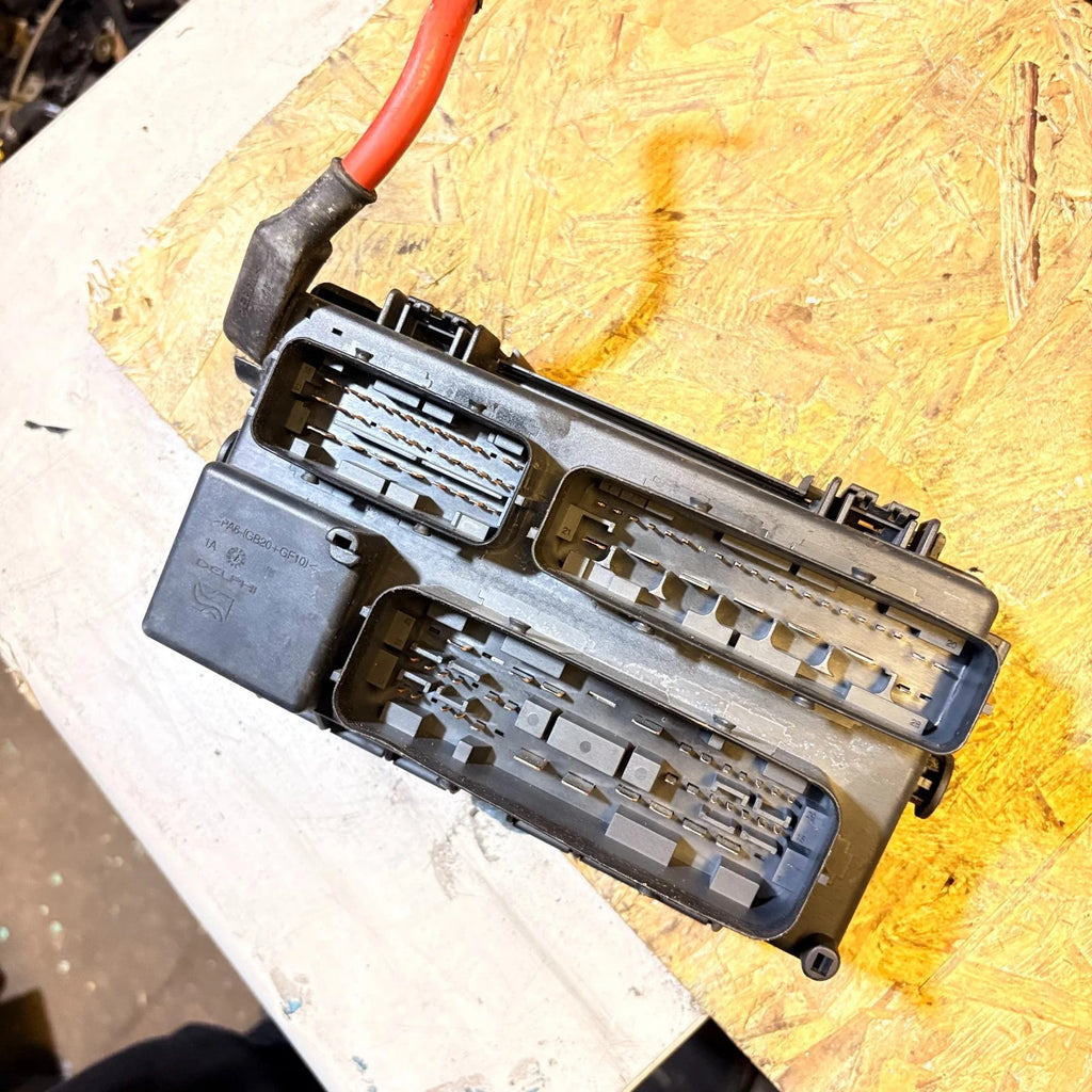 Vauxhall Corsa D 2006-2014 Underbonnet Fuse Box UEC/BCM 13217392EF