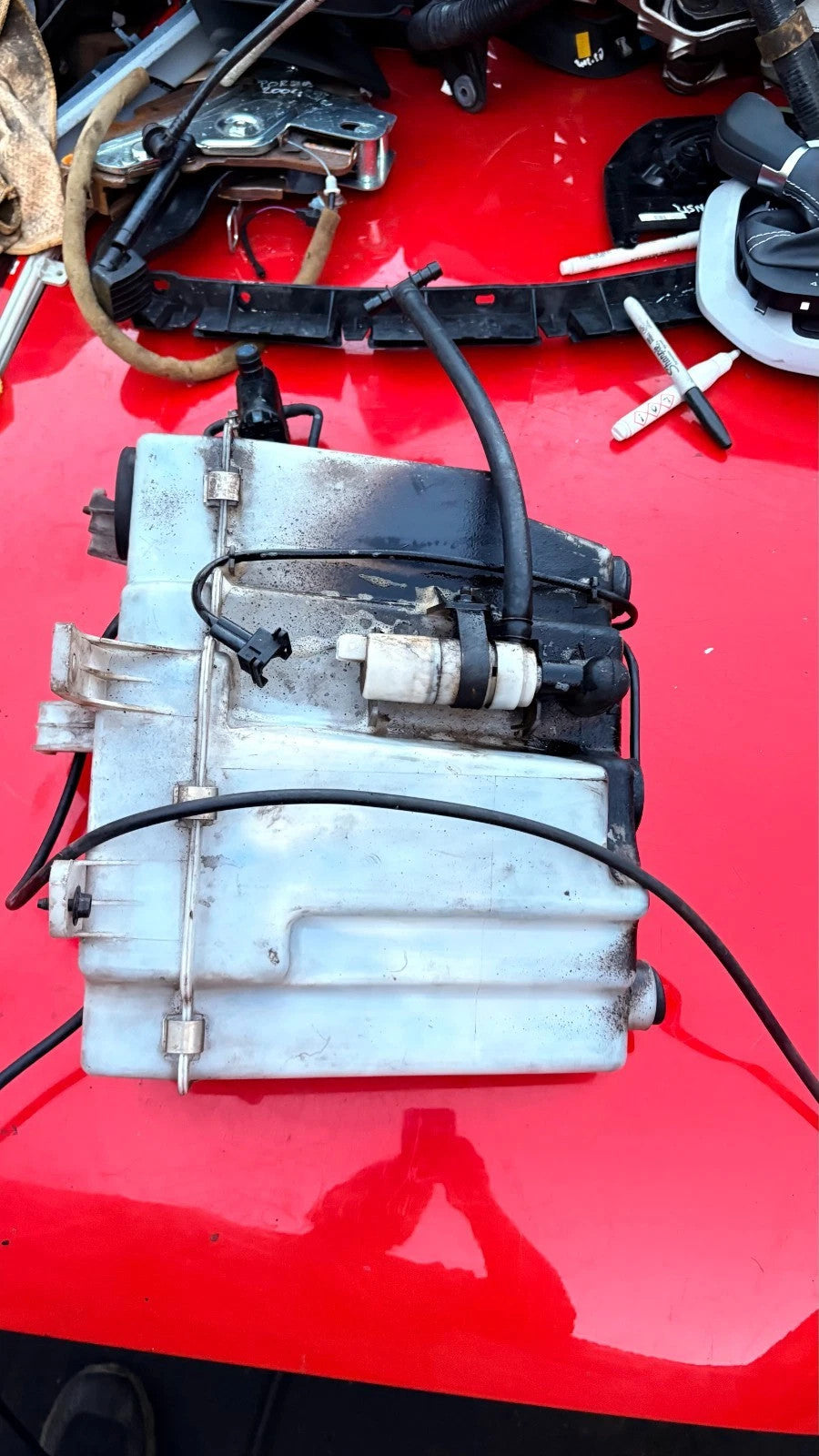 Kia Sorento 2002-2009 Windscreen Washer Bottle Reservoir Tank 984003E000