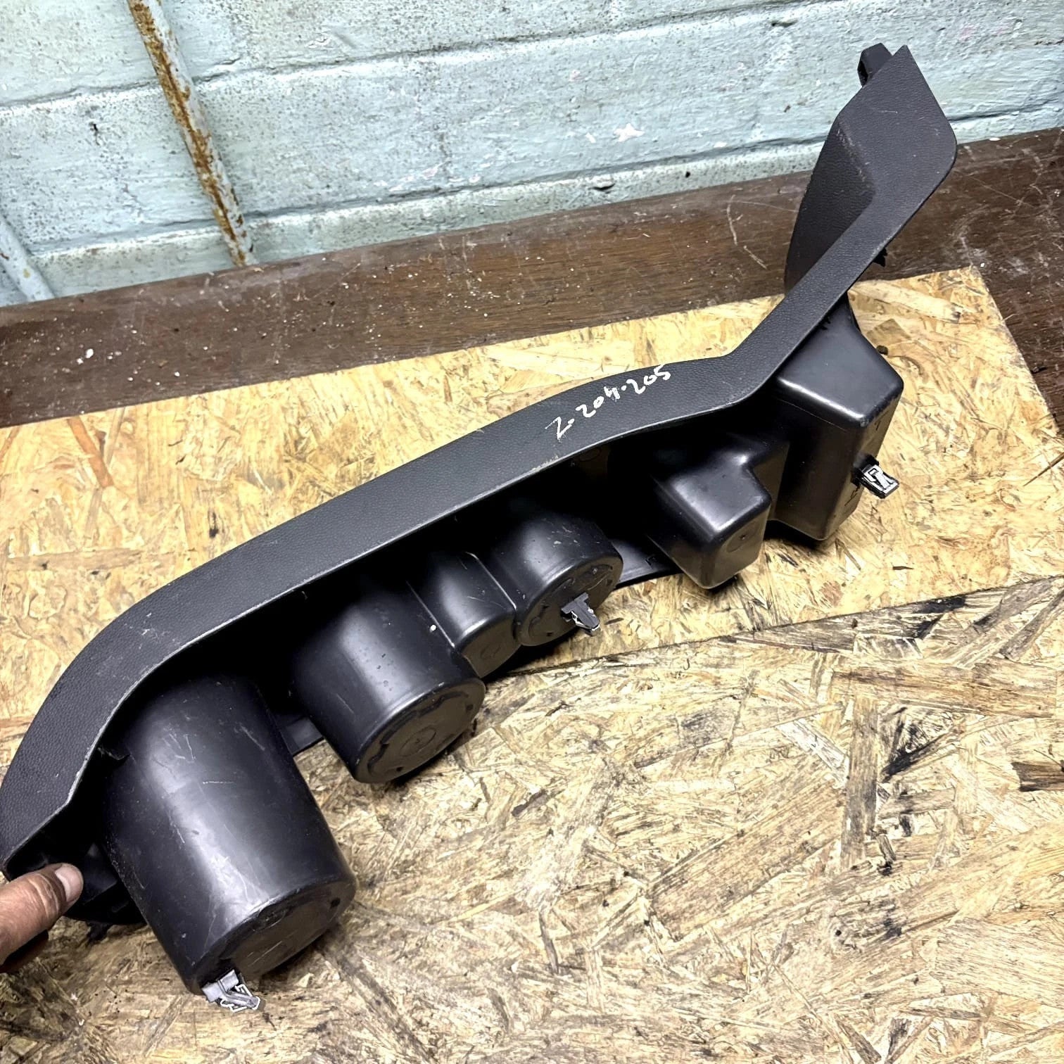 Ford EcoSport 2016 Mk1 RHD Centre Console Cup Holder Surround Black 12V Socket