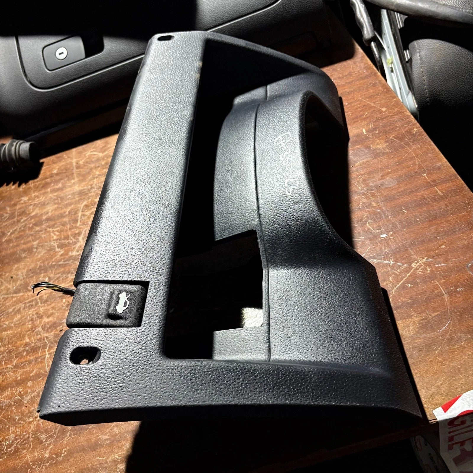 Hyundai Getz 2002-2009 Front Right Driver Lower Dash Trim Panel 84752-1C900