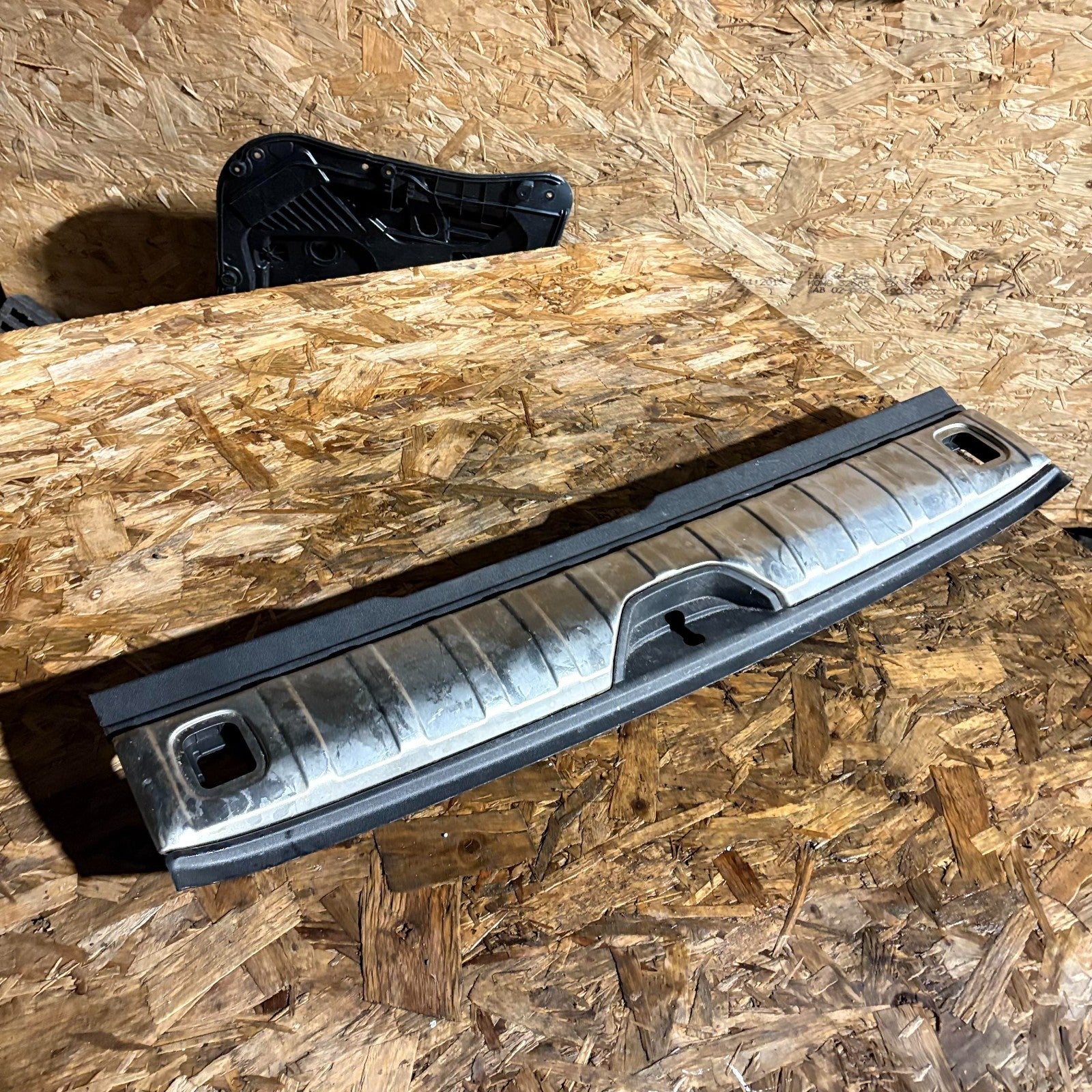 Peugeot 2008 Mk1 GT Boot Lock Trim Tailgate Handle 2013-2019
