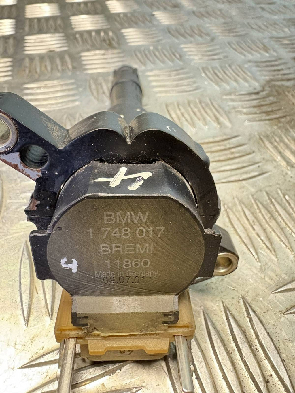 BMW X5 E53 3.0 4.4 4.6 PETROL IGNITION COIL 1748017