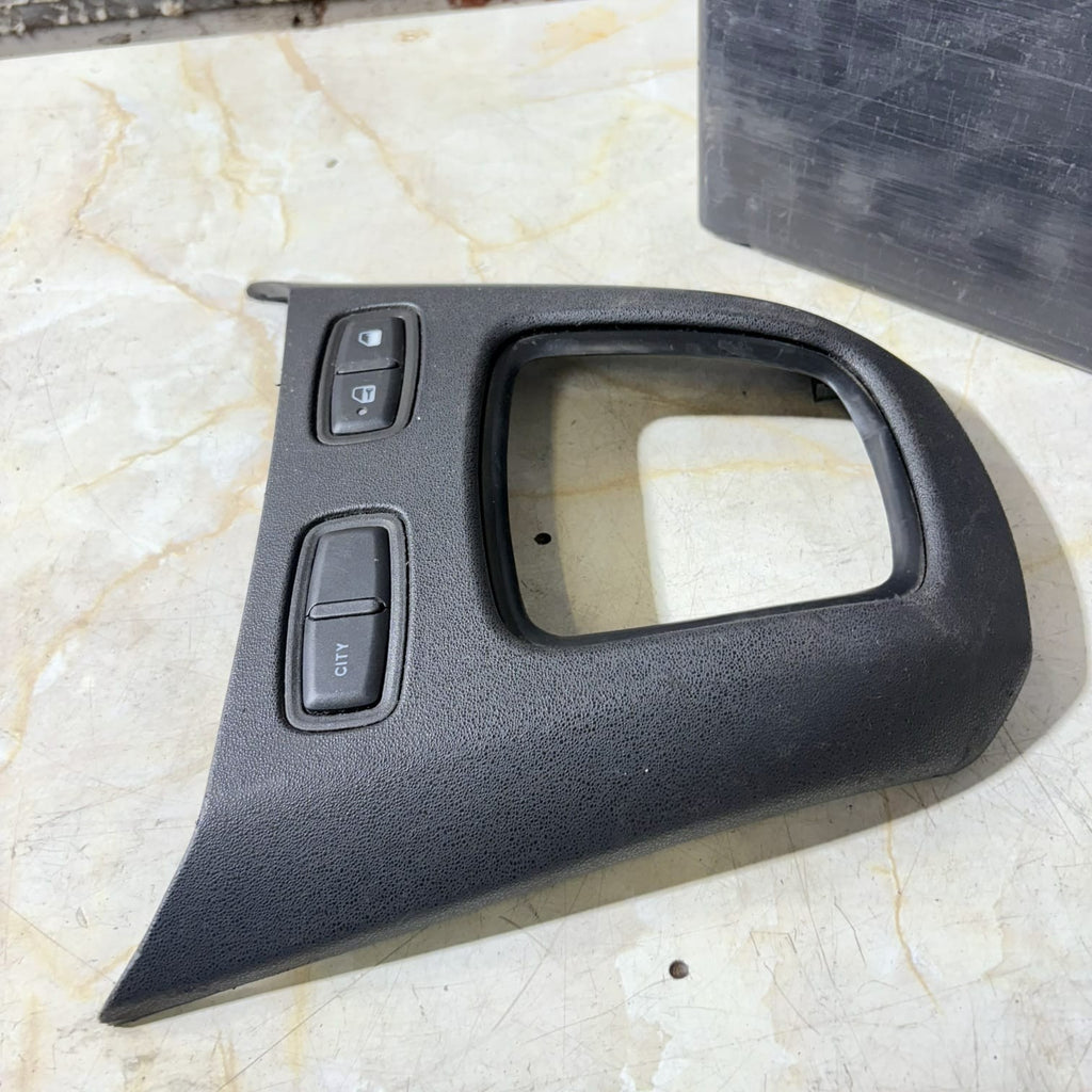Fiat Idea 2003-2012 Lancia Musa 2004-2012 City/Window Lock Panel 735324543