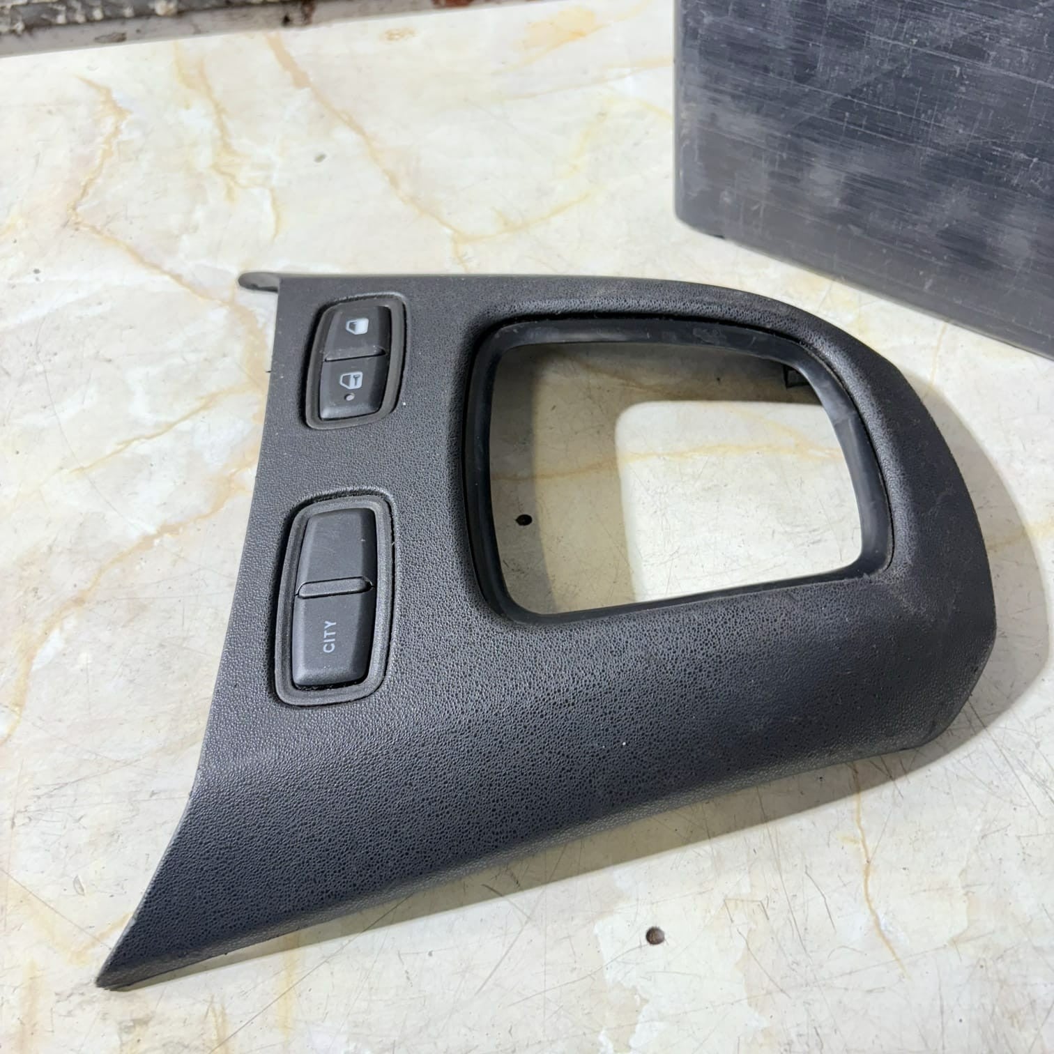 Fiat Idea 2003-2012 Lancia Musa 2004-2012 City/Window Lock Panel 735324543