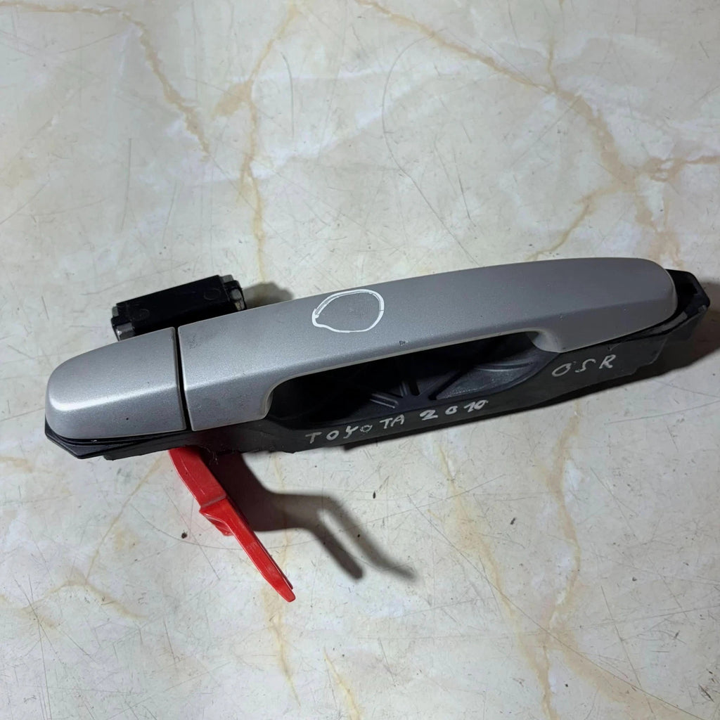 TOYOTA EXTERIOR DOOR HANDLE REAR RIGHT SIDE