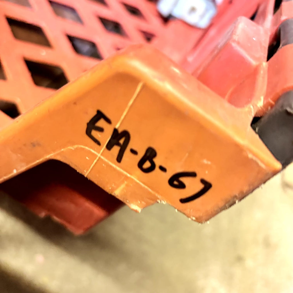 2004 TOYOTA YARIS ECU MODULE 89170-0D410 TRW 220749-102