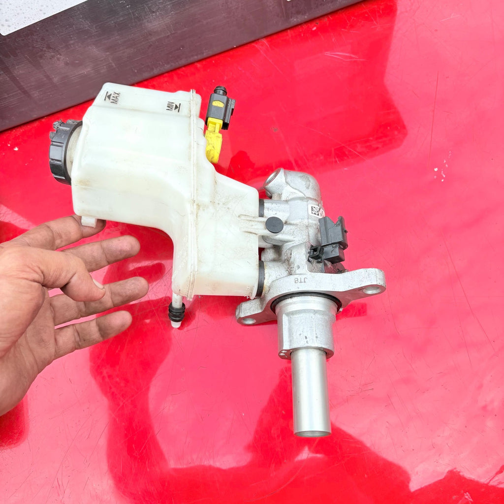2020 SKODA OCTAVIA BRAKE MASTER CYLINDER 03 3508-9180.1