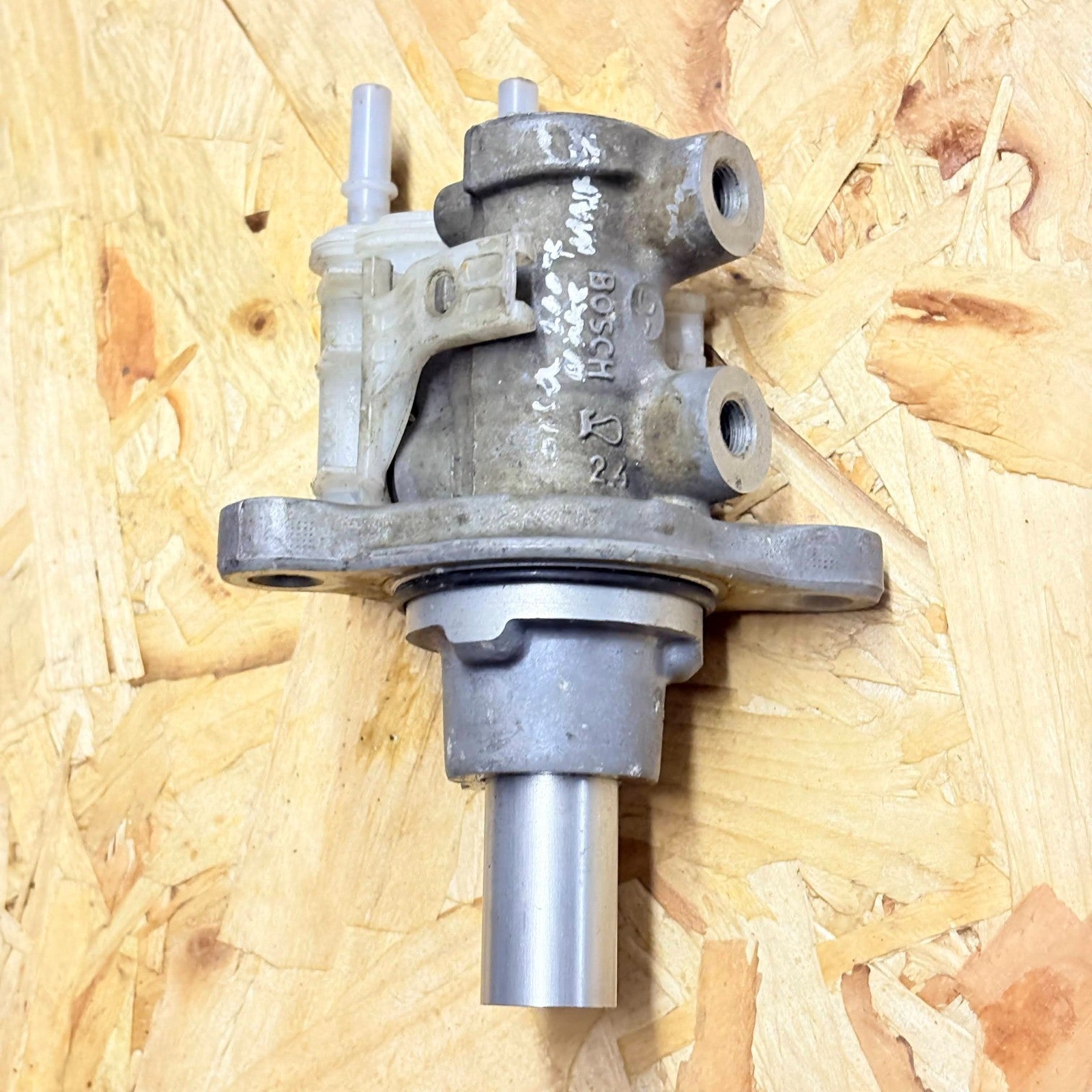 Vauxhall Corsa D 2007-2014 Brake Master Cylinder Reservoir RHD NonESP 0204254463
