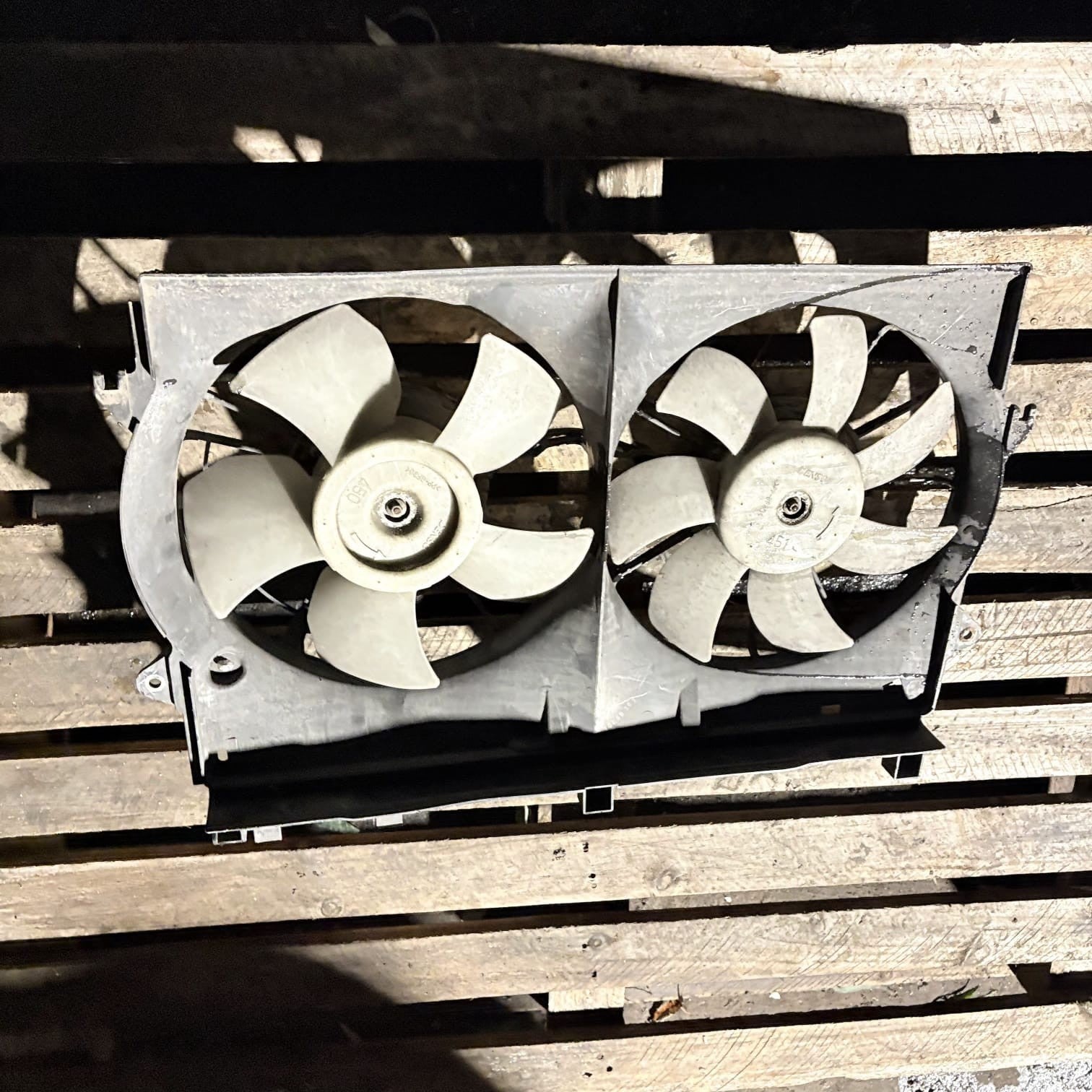 2004 Toyota Avensis 2.2 D4D Radiator Cooling Fans 16363-0G060