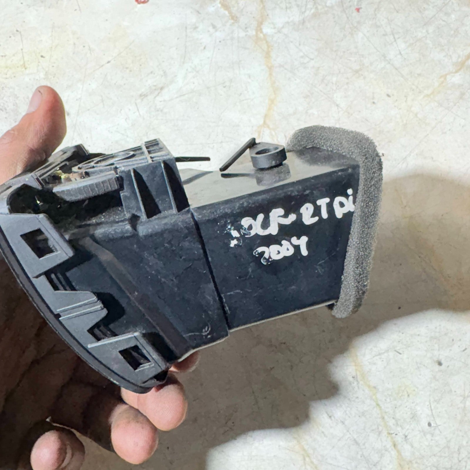 VW Golf 2003-2008 Dashboard Heater Air Vent 1K0819704