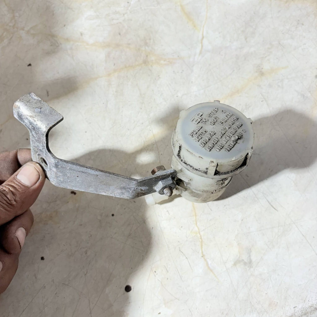 HONDA ACCORD MK8 2.2 i-DTEC Brake Fluid Tank Bottle AS PICTURED