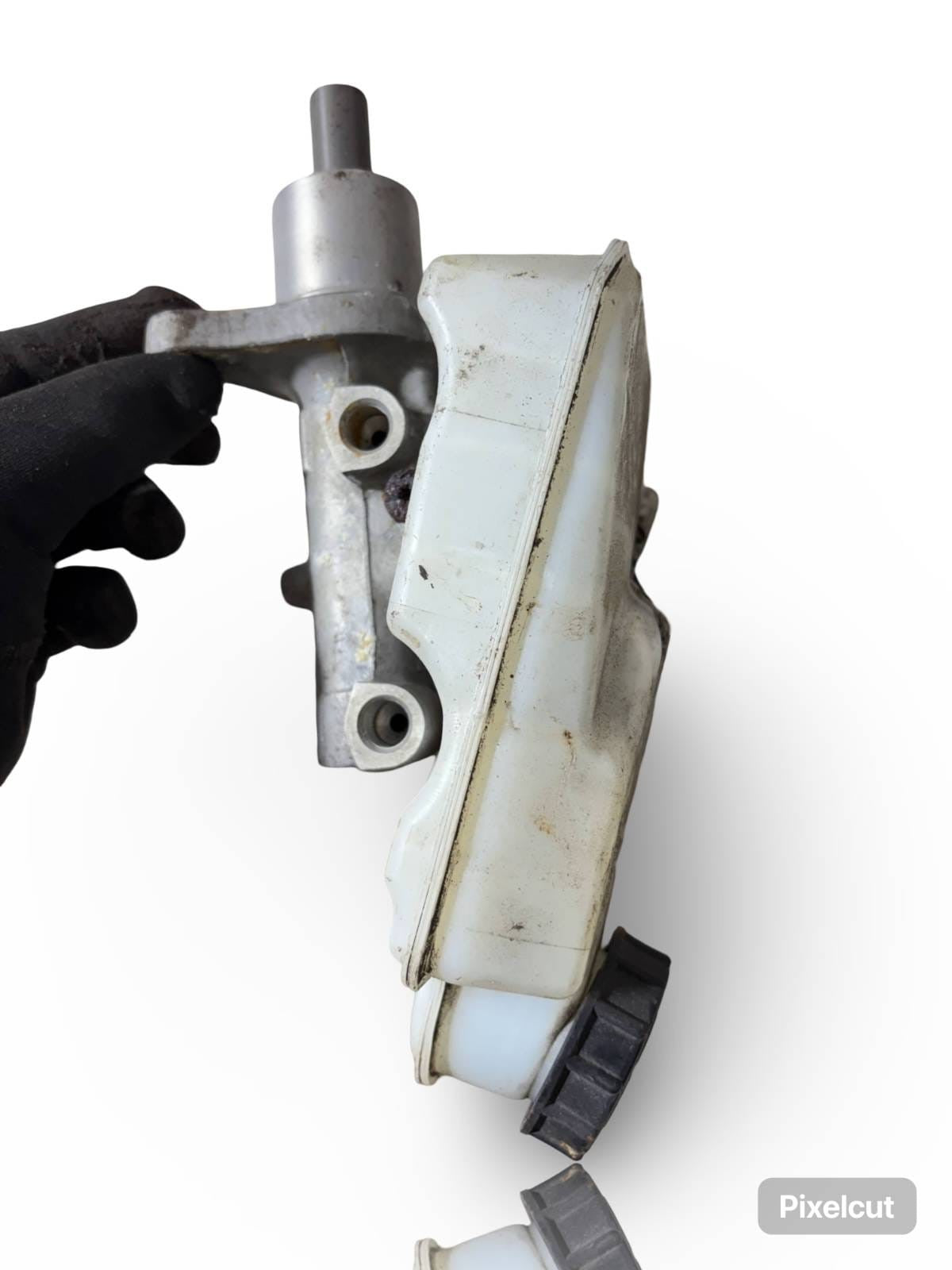 FORD FOCUS C-MAX LX 2003-2007 1.8 BRAKE MASTER CYLINDER