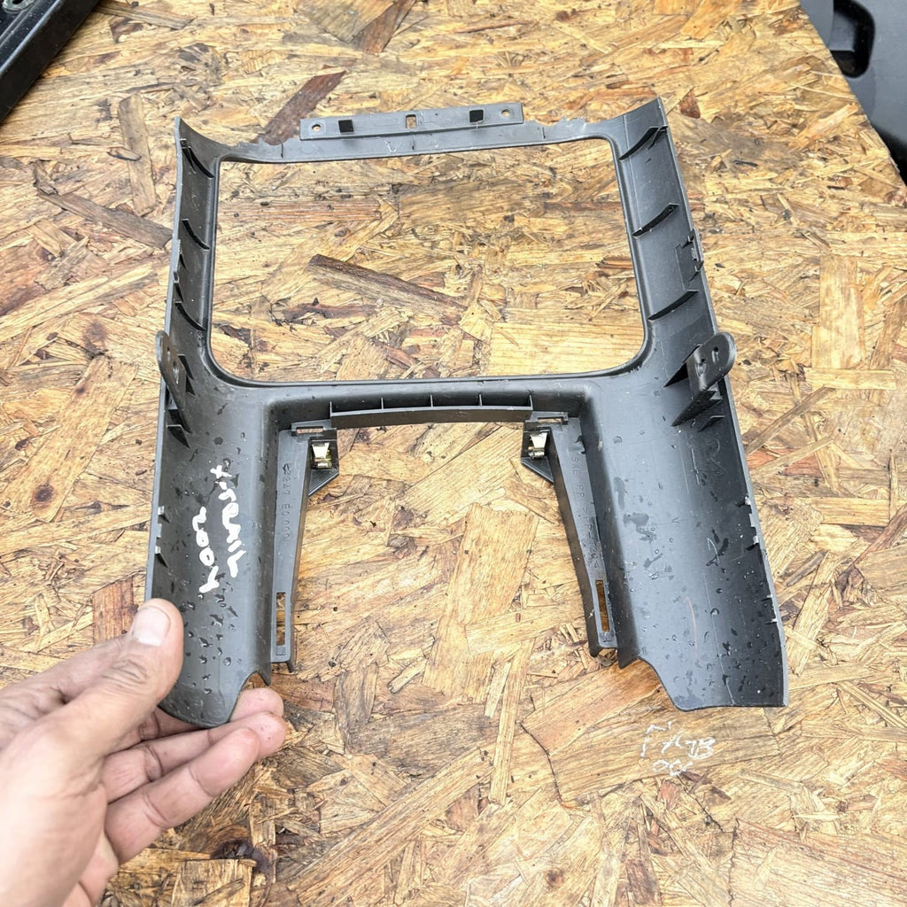 NISSAN X-TRAIL 2004 2.2DCI Dashboard Centre Console Surround Trim 68247EQ000