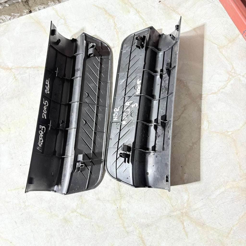2005 Mazda 3 Door Sill Trim Pair Rear Side OSR, NSR