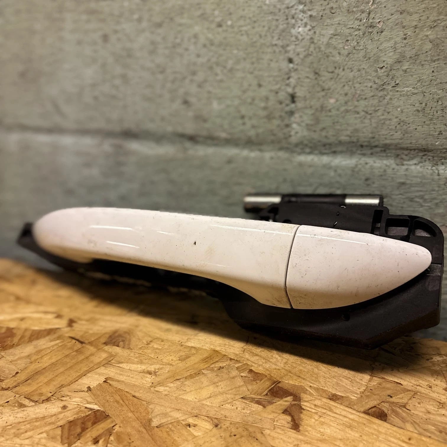 Hyundai i10 2013-2019 Rear Left Exterior Door Handle White 82661B9011