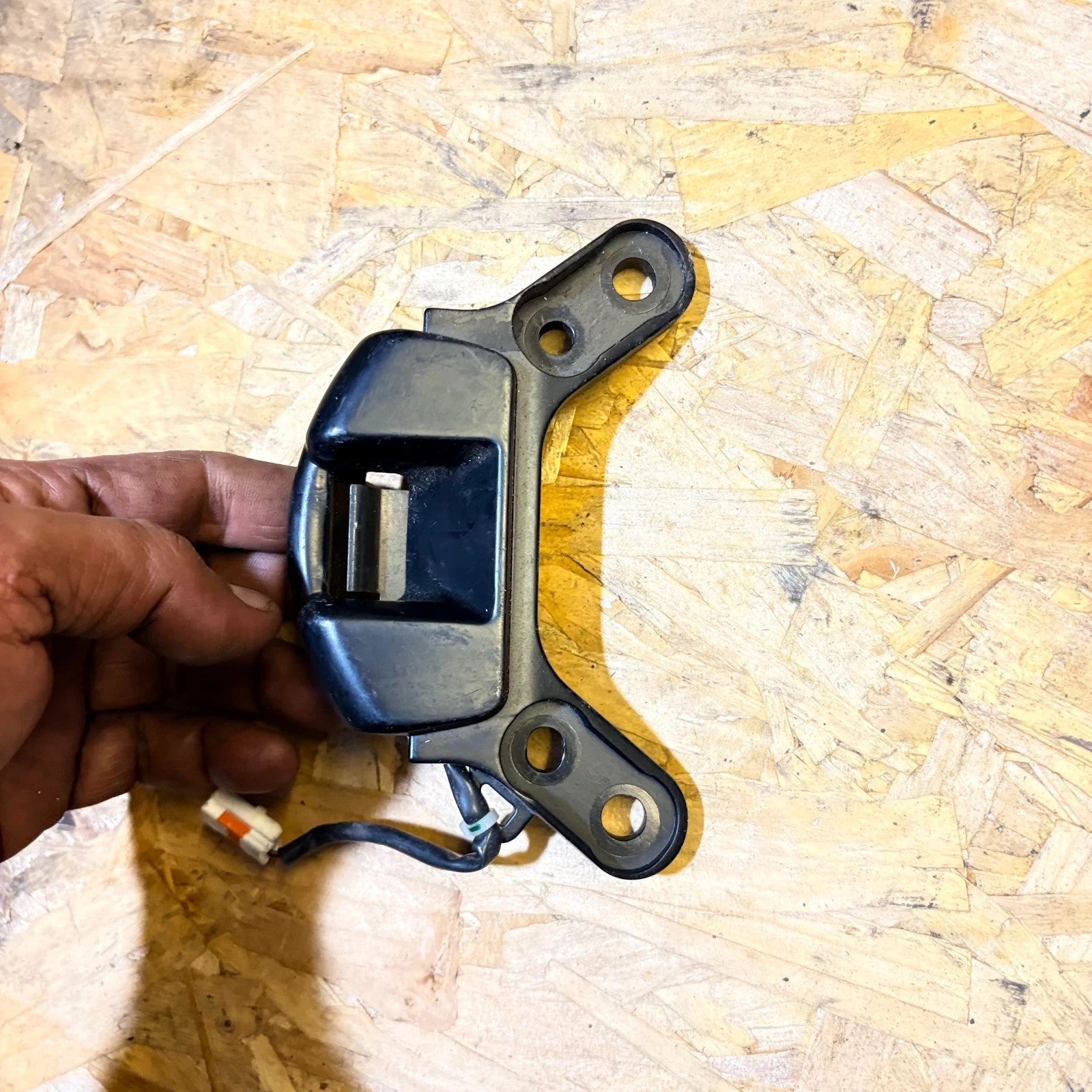 2006-2015 MAZDA MX5 FRONT SOFT FOLDING ROOF LOCK LATCH CATCH