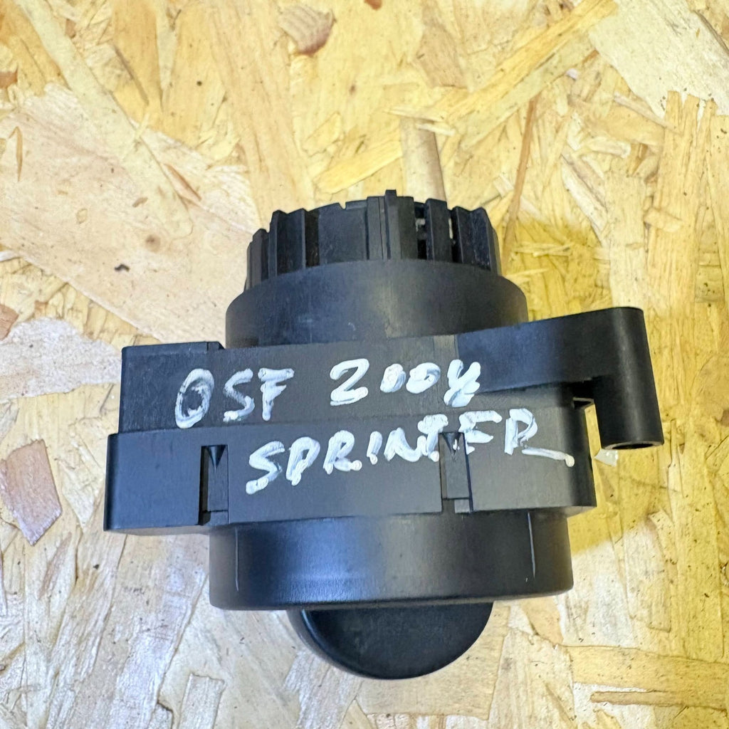 Mercedes Sprinter 04 Right Front Light Switch Headlight Control Unit A9065450104