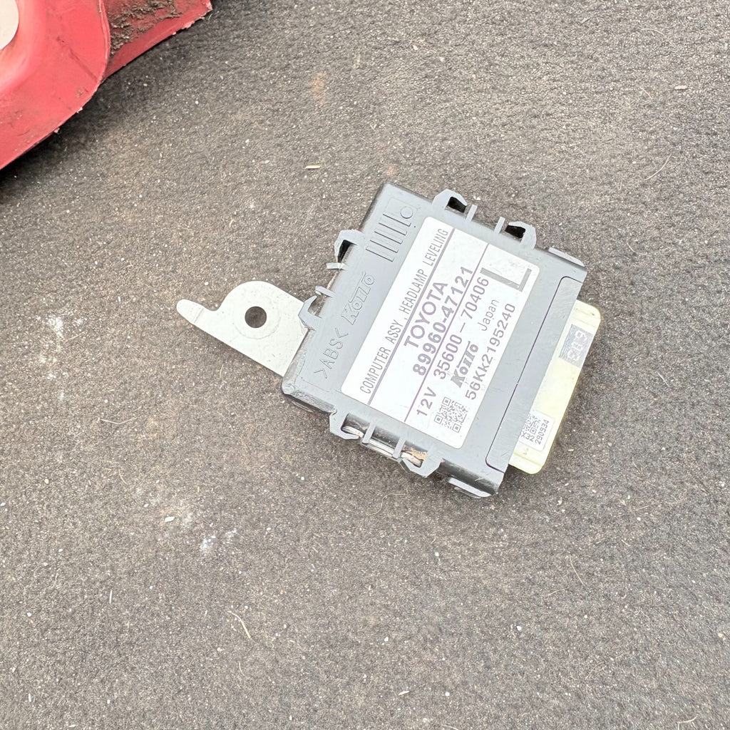 Toyota Prius 2009-2015 Headlight Adjustment Control Unit 8996047121