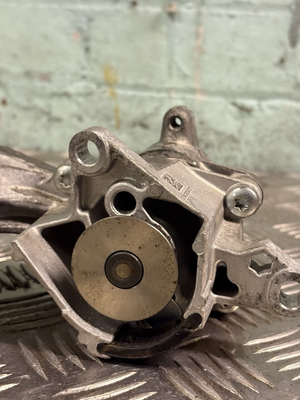 Ford Fiesta Mk8 2020 1.0 Petrol Ecoboost Water Pump L1BG 8501 AA