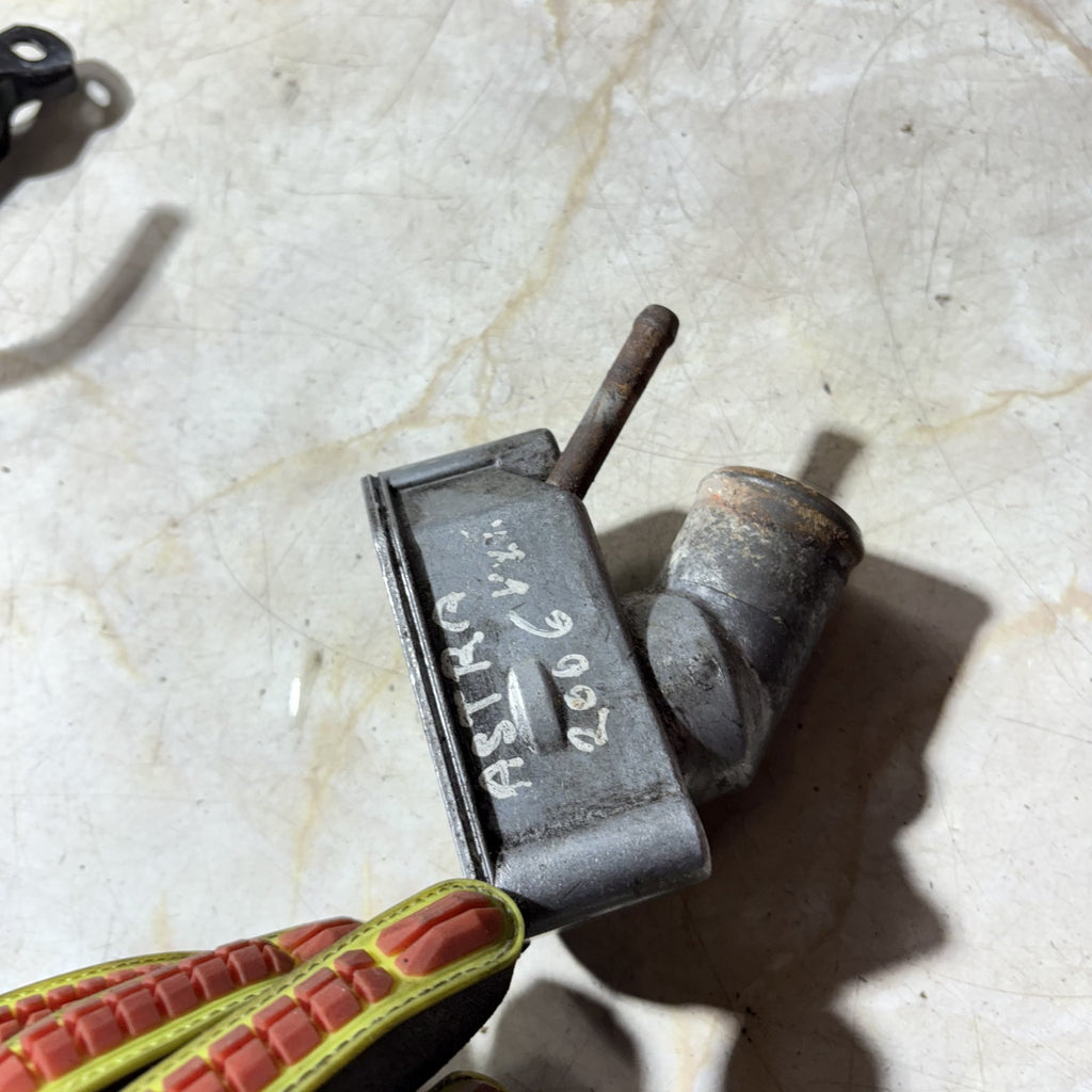 Thermostat Assy (Coolant Thermostat) for Opel Astra 2006