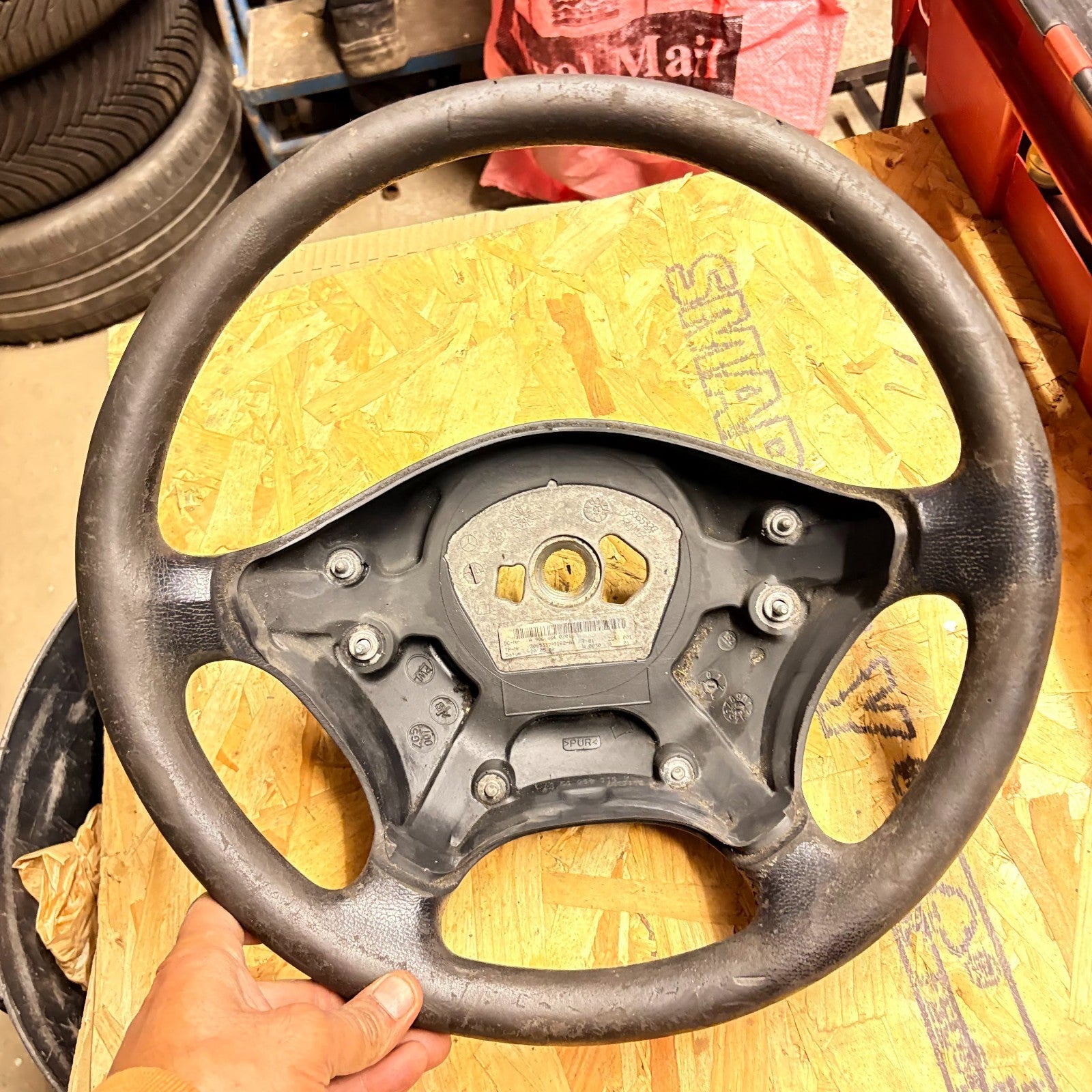 STEERING WHEEL MERCEDES-BENZ SPRINTER A906 STEERING WHEEL A906 464 0201