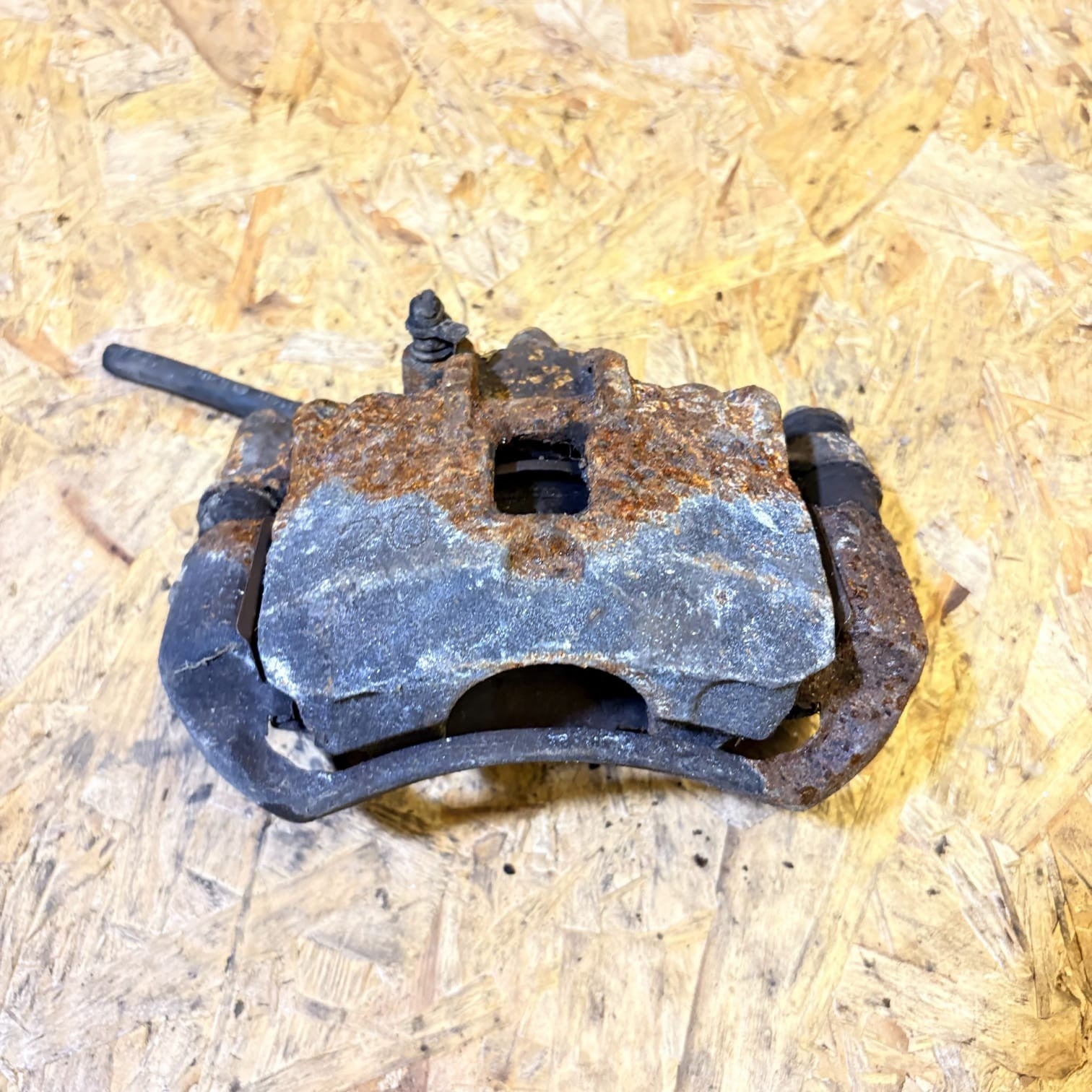 HONDA ACCORD VII Front Right Brake Caliper 12022597