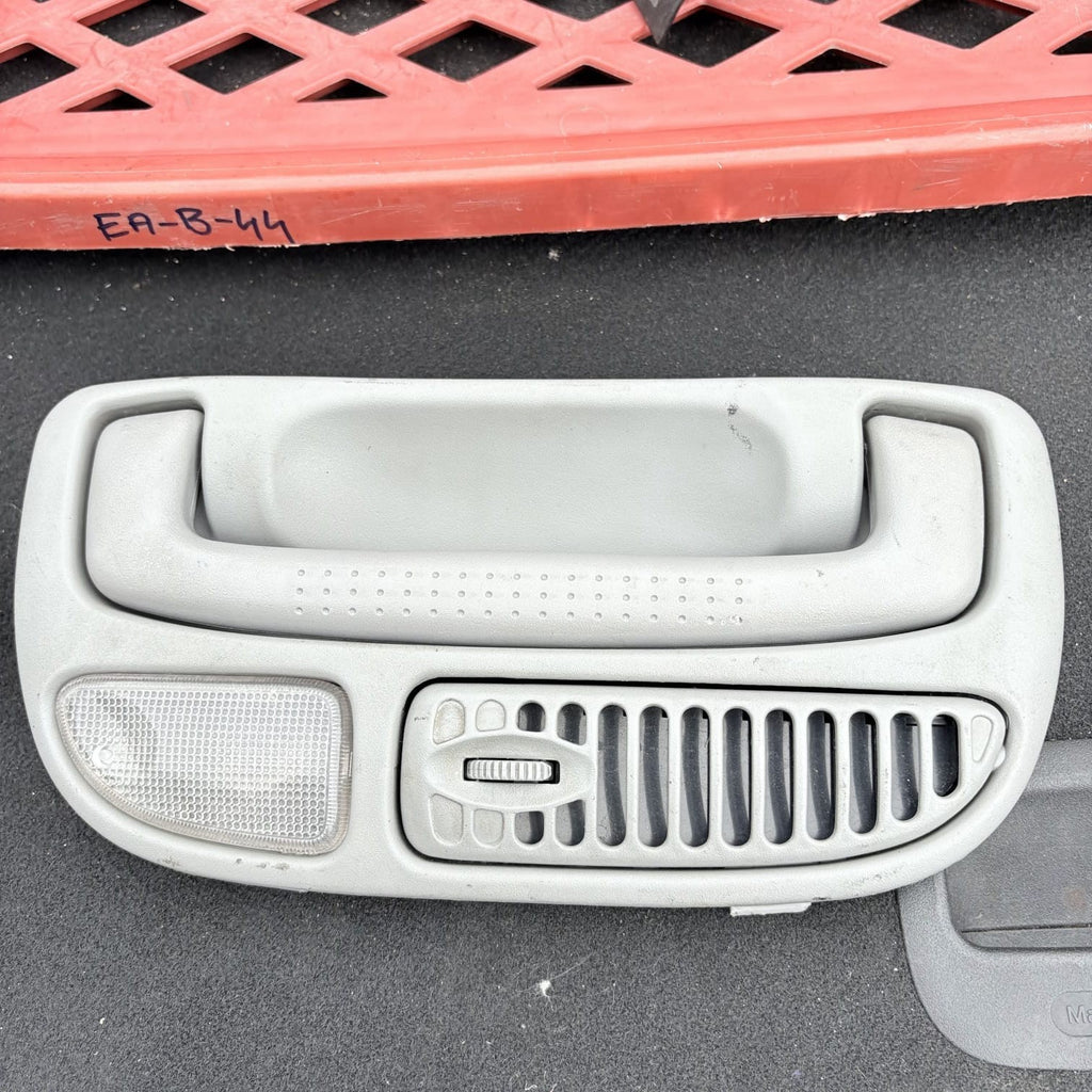 KIA SEDONA 2004 DOOR HANDLE-INTERIOR (FRONT PASSENGER SIDE) 0K55251320 NSR