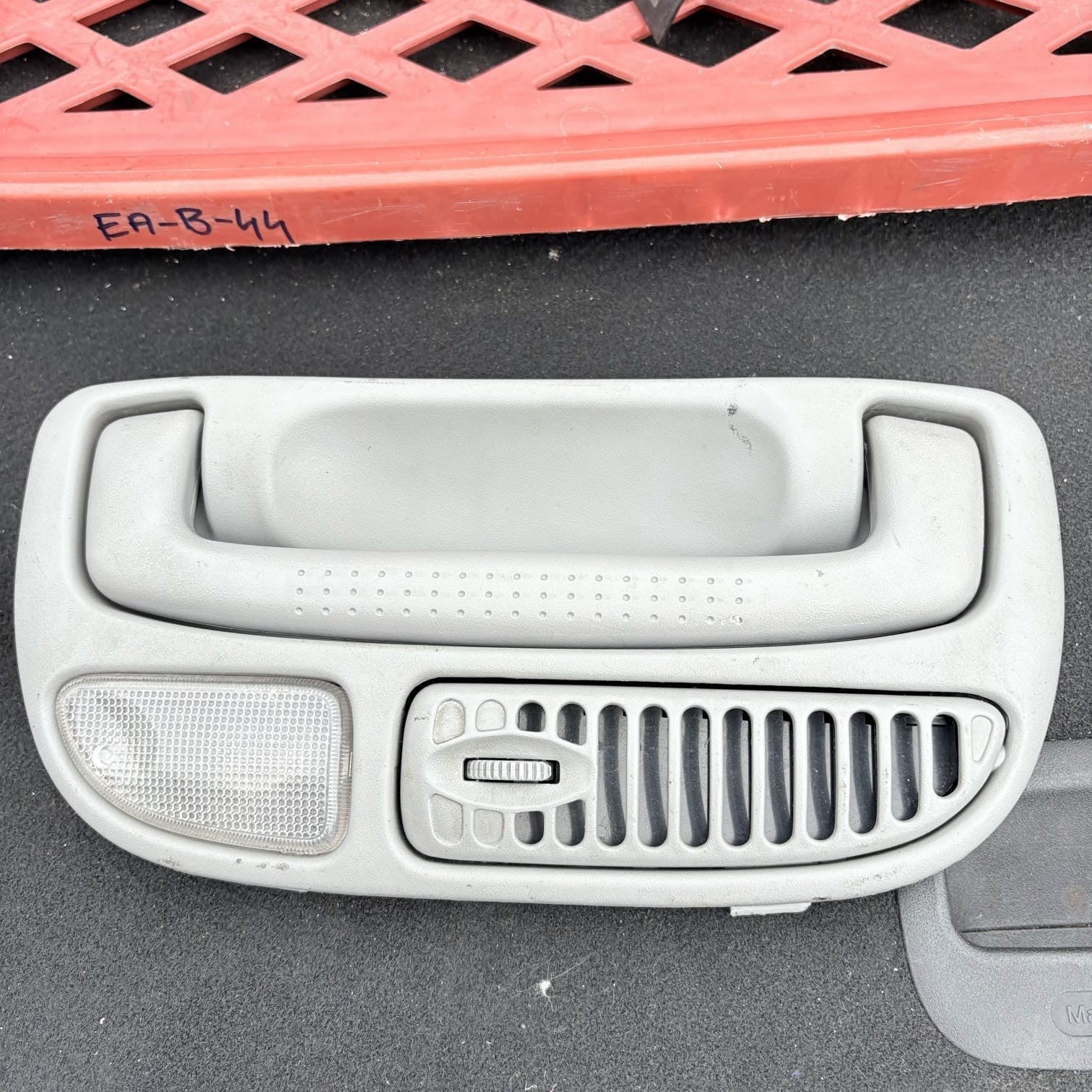 KIA SEDONA 2004 DOOR HANDLE-INTERIOR (FRONT PASSENGER SIDE) 0K55251320 NSR