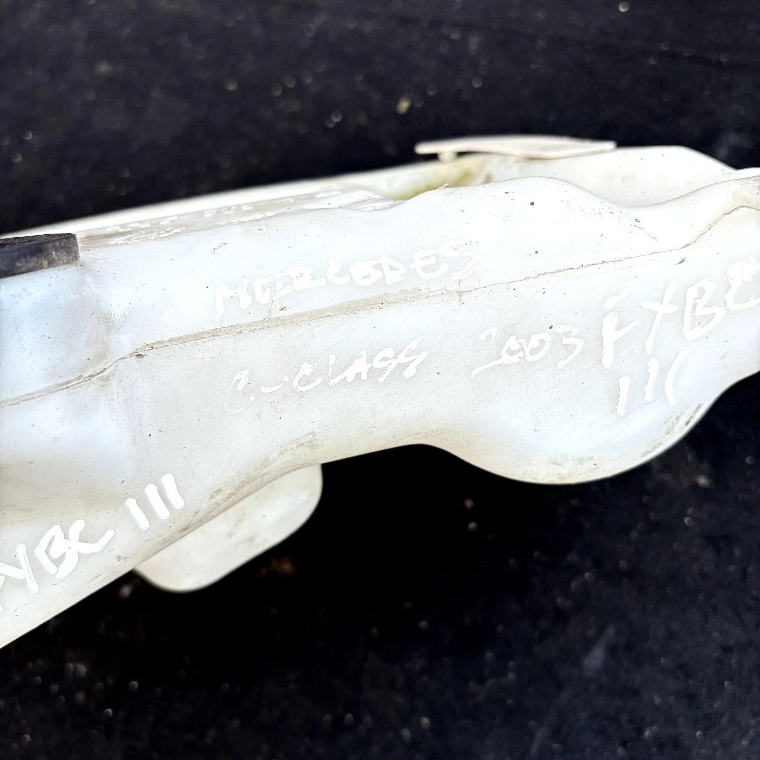 MERCEDES C CLASS W203 WINDSCREEN WASHER BOTTLE WITH PUMP A2038600060 2003
