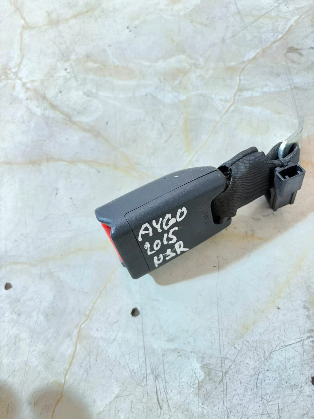 Toyota Aygo Mk1 2005-2014 Rear Left Seat Belt Buckle Latch (NSR Passenger)