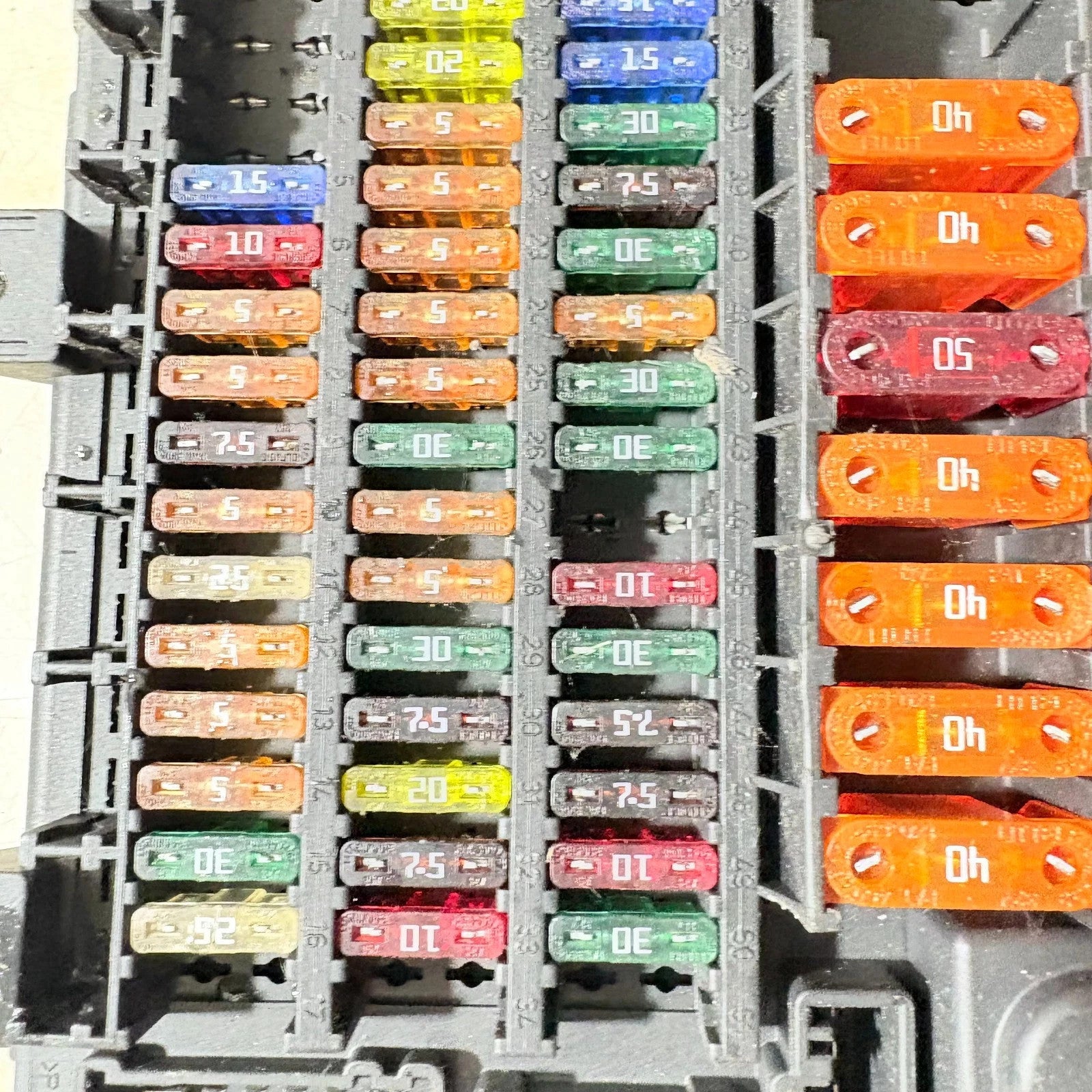 BMW Z4 E85/E86 Fuse Box Relay Junction Panel 8378113 (2003-2008)