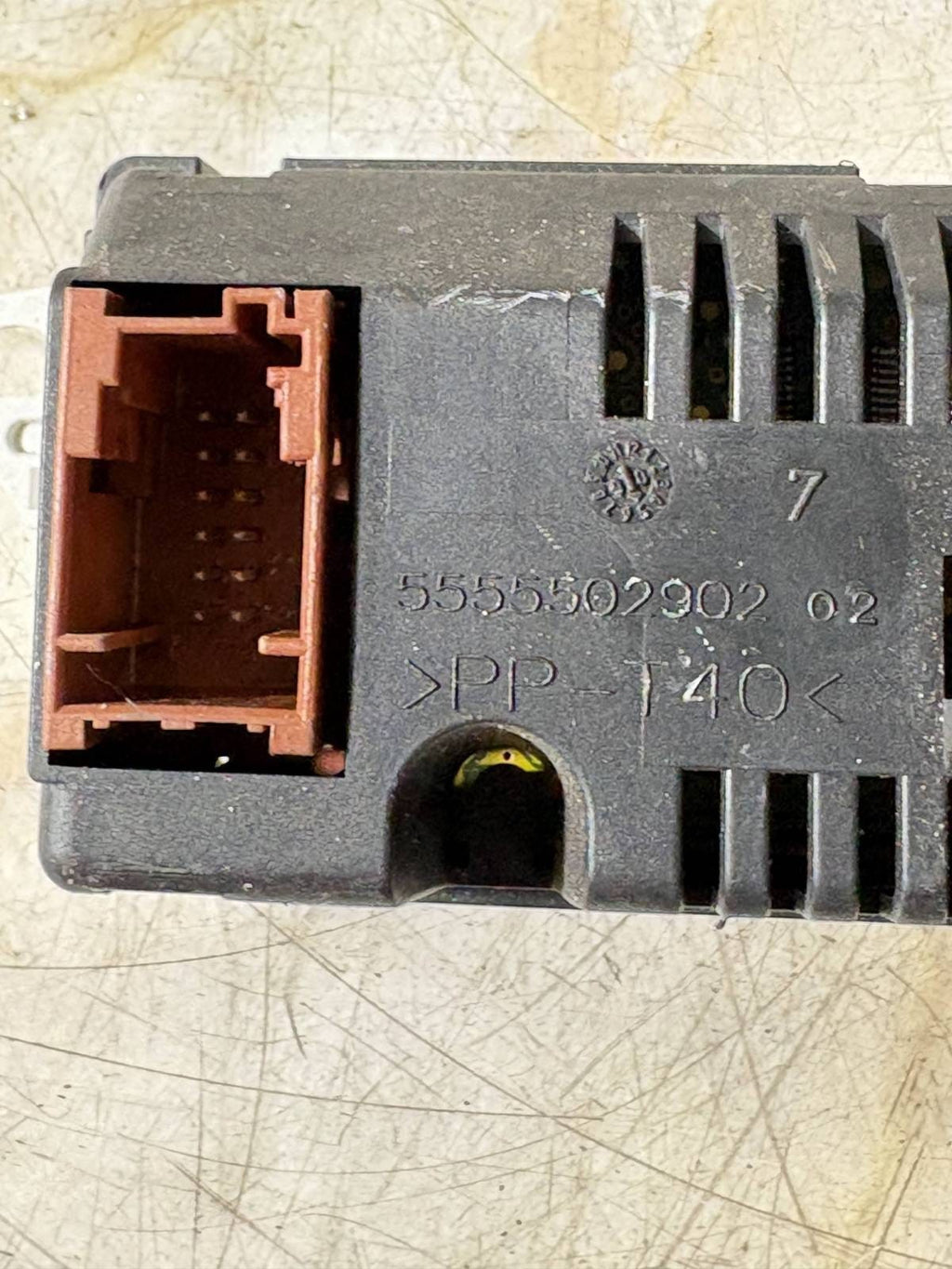 Peugeot 207 WA WC 2006-2009 Dashboard Radio Clock Display Screen 9656102380