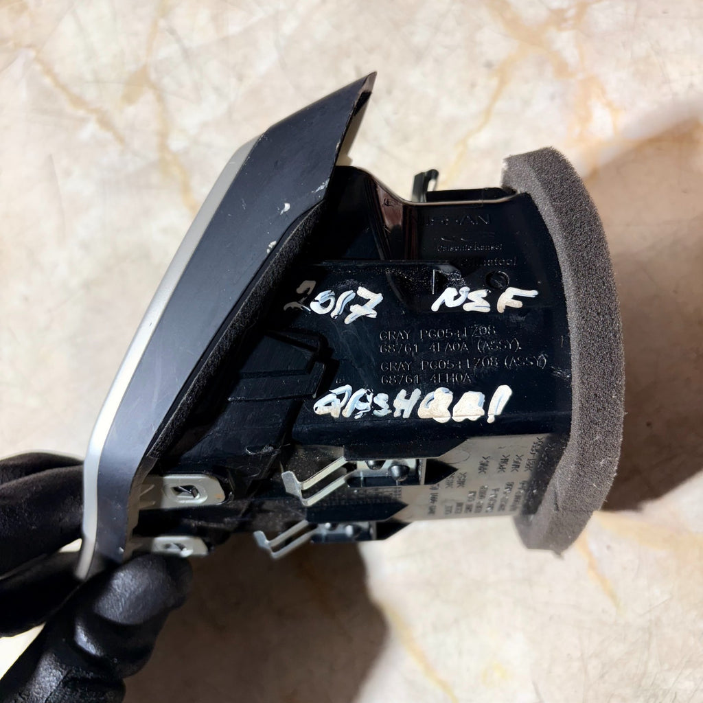Nissan Qashqai DASHBOARD AIRVENT FRONT LEFT SIDE/NSF 2014-2021 3049-0001