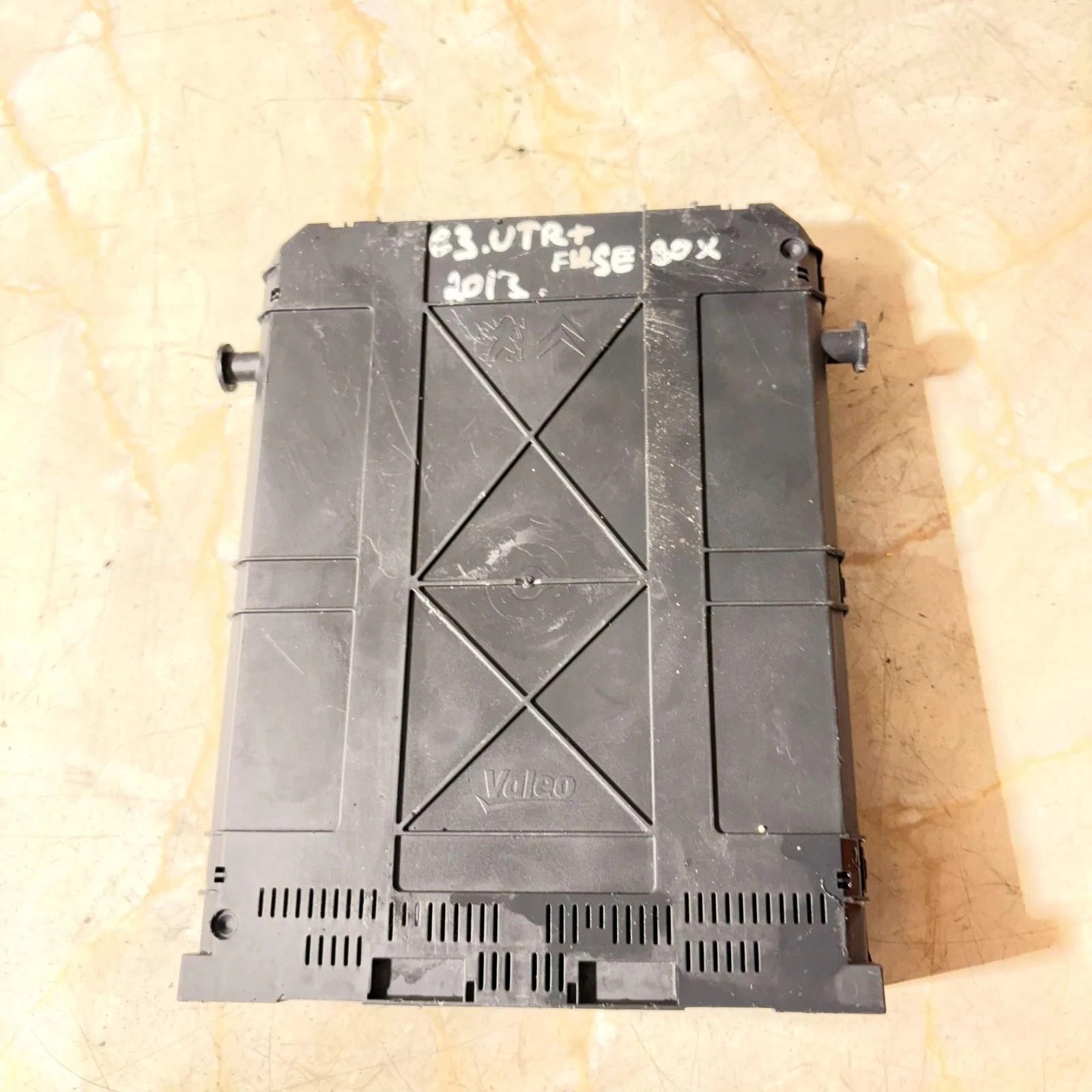 CITROEN C3 ULTRA + 2013 BSM BODY CONTROL MODULE 9666952280