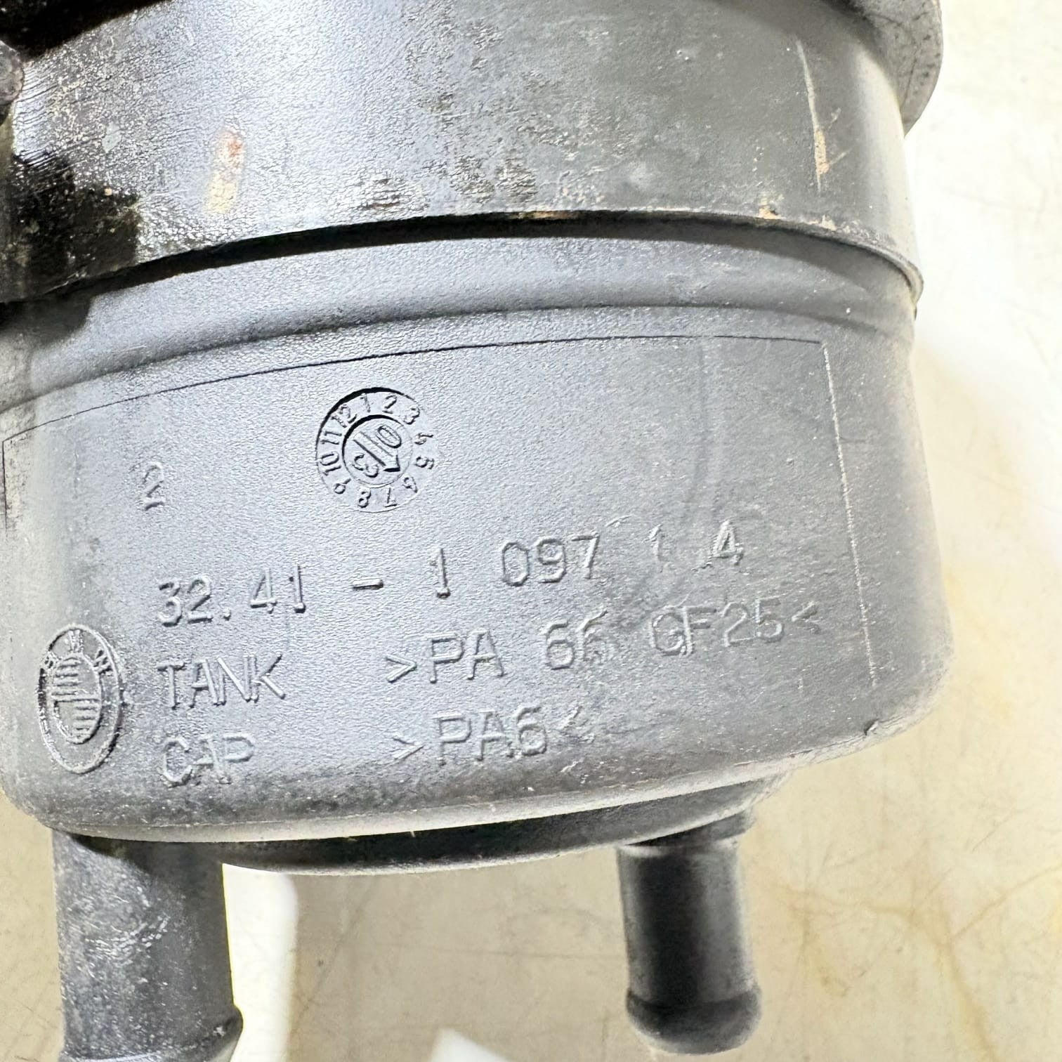 Mini Lti (Ltc) Tx4 Pas Reservoir Fluid Tank 3241-1097 Mk1 2.5 Diesel 2003