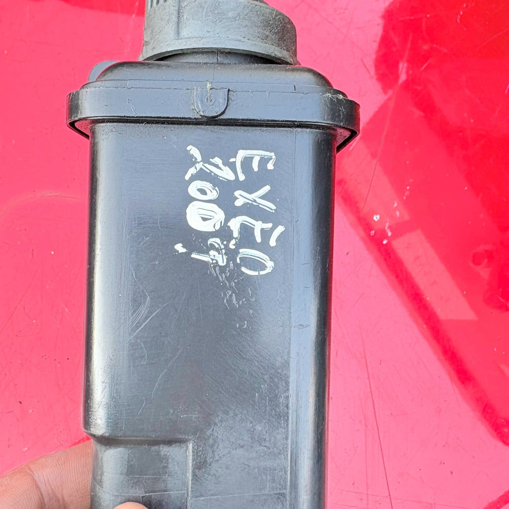 SEAT EXEO 2008-2013 AUDI A4 B6 B7 POWER STEERING FLUID RESERVOIR TANK 8E0422373B