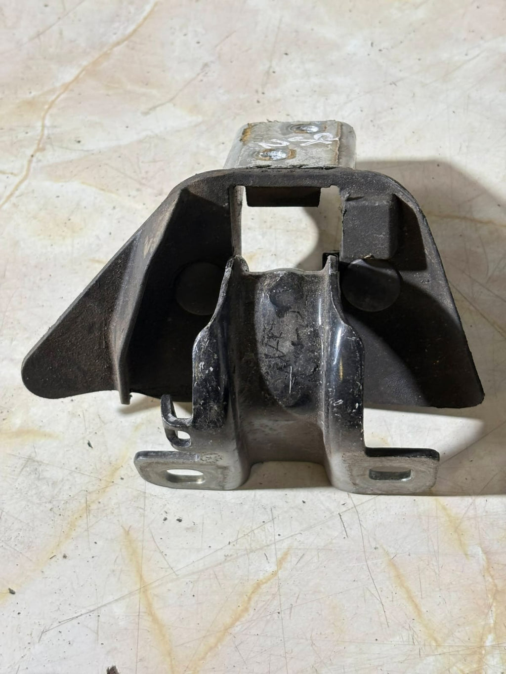 Hyundai I40 Gearbox Mount 6H52-44249AC Mk1 1.7 Diesel 2012
