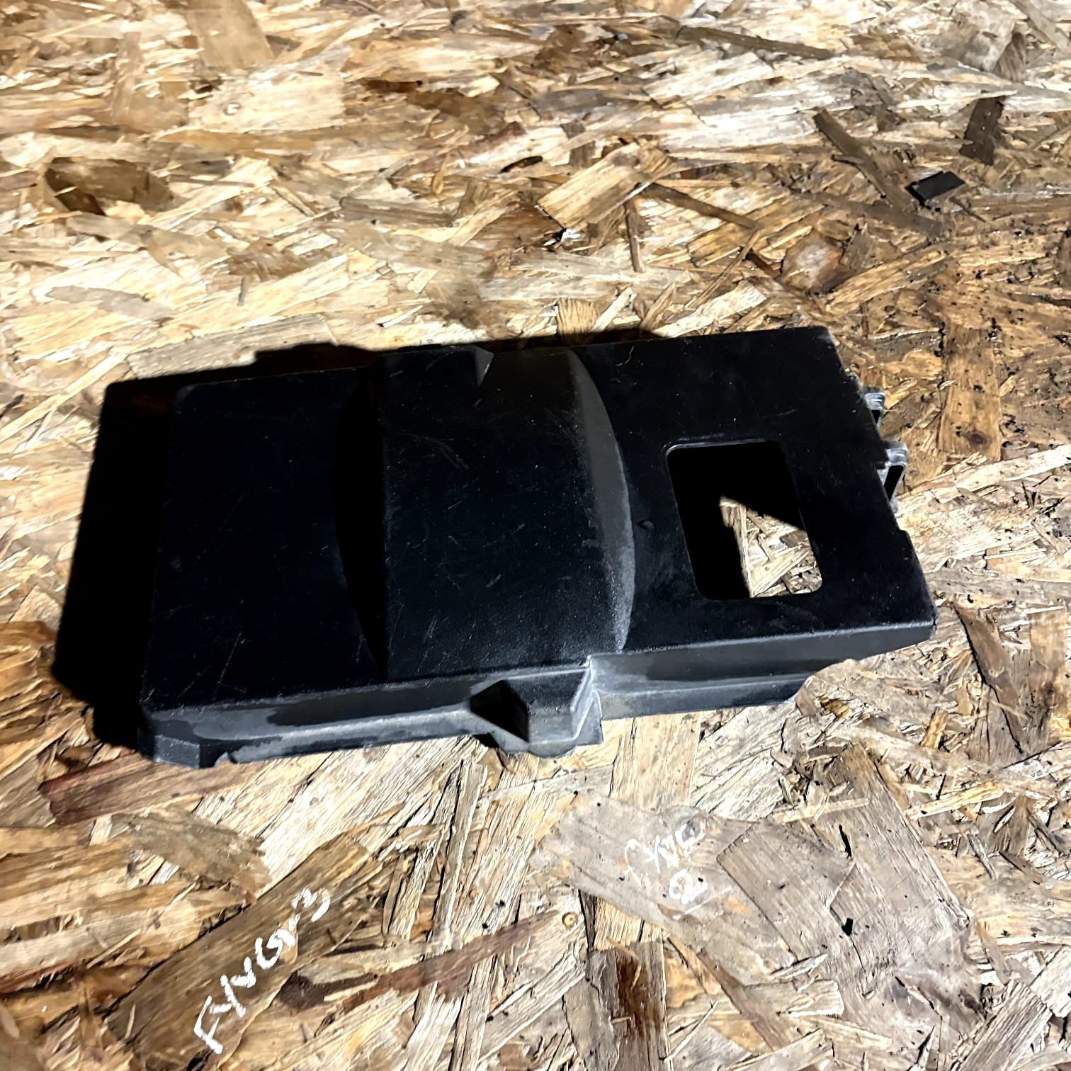 Ford Focus Mk2/C-Max Diesel Battery Tray Top Cover 3M51-10A659-B 1333364