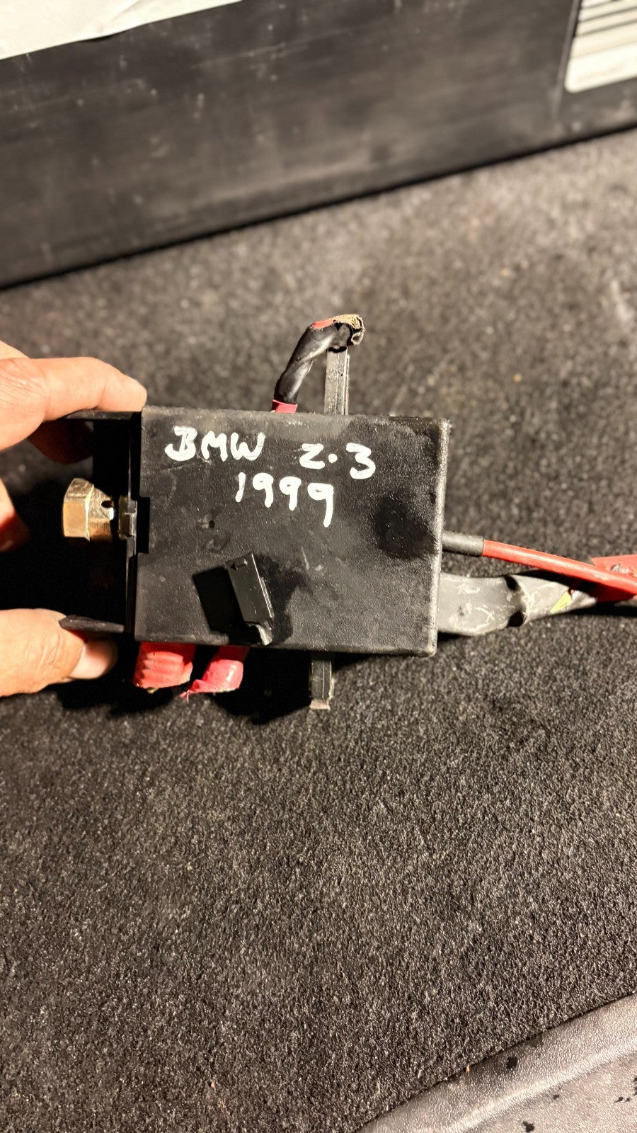 1999 BMW 2.3 BATTERY CABLE RELAY CONTROL MODULE