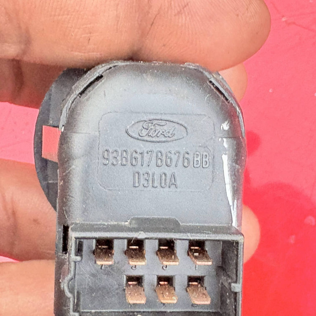 FORD FIESTA MK6 2001 ELECTRIC WING MIRROR ADJUST SWITCH BUTTON DIAL 93BG17B676BA