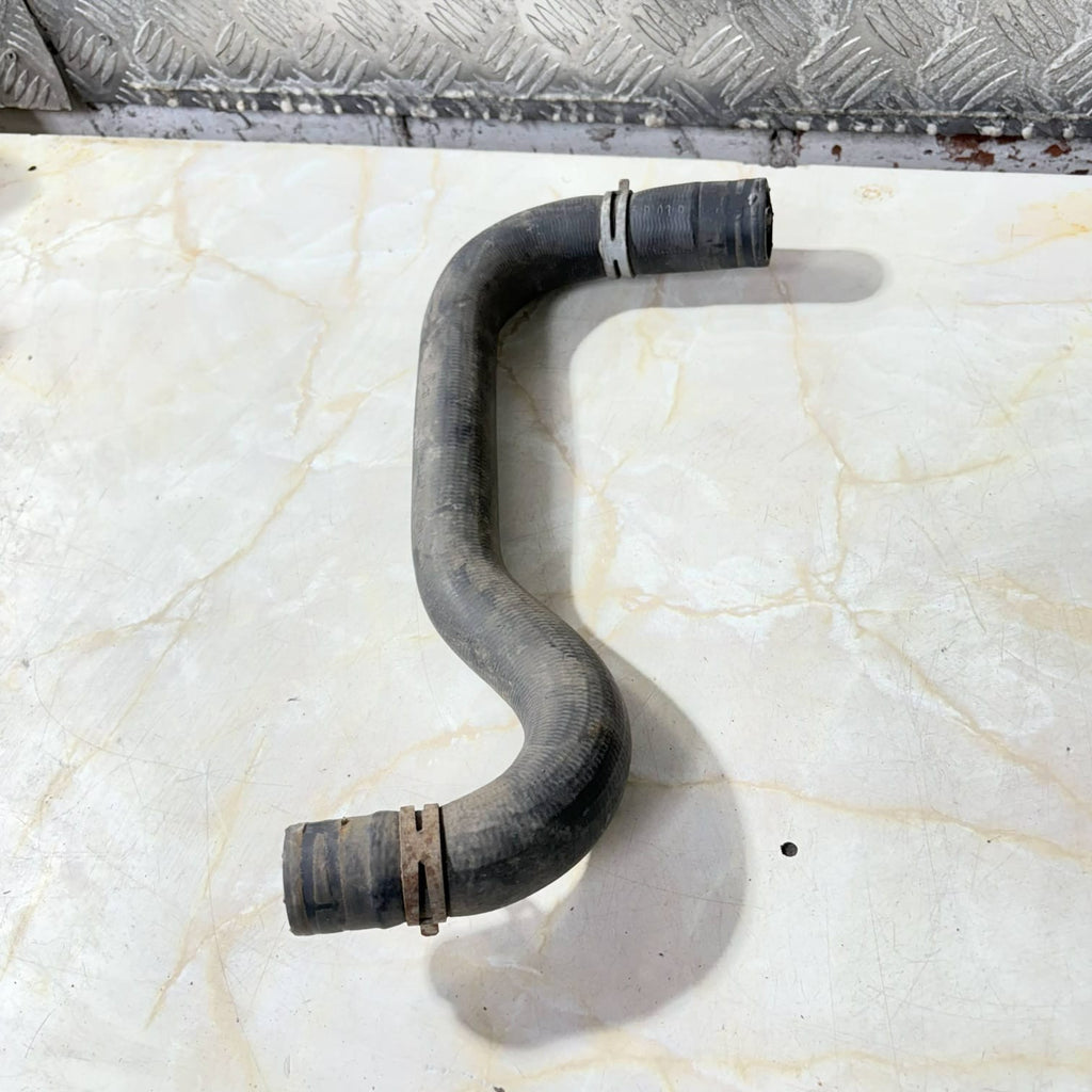 FORD FIESTA WATER PIPE BULKHEAD SINGLE 1.25 PETROL MK7 2013 8V21-18K579-A